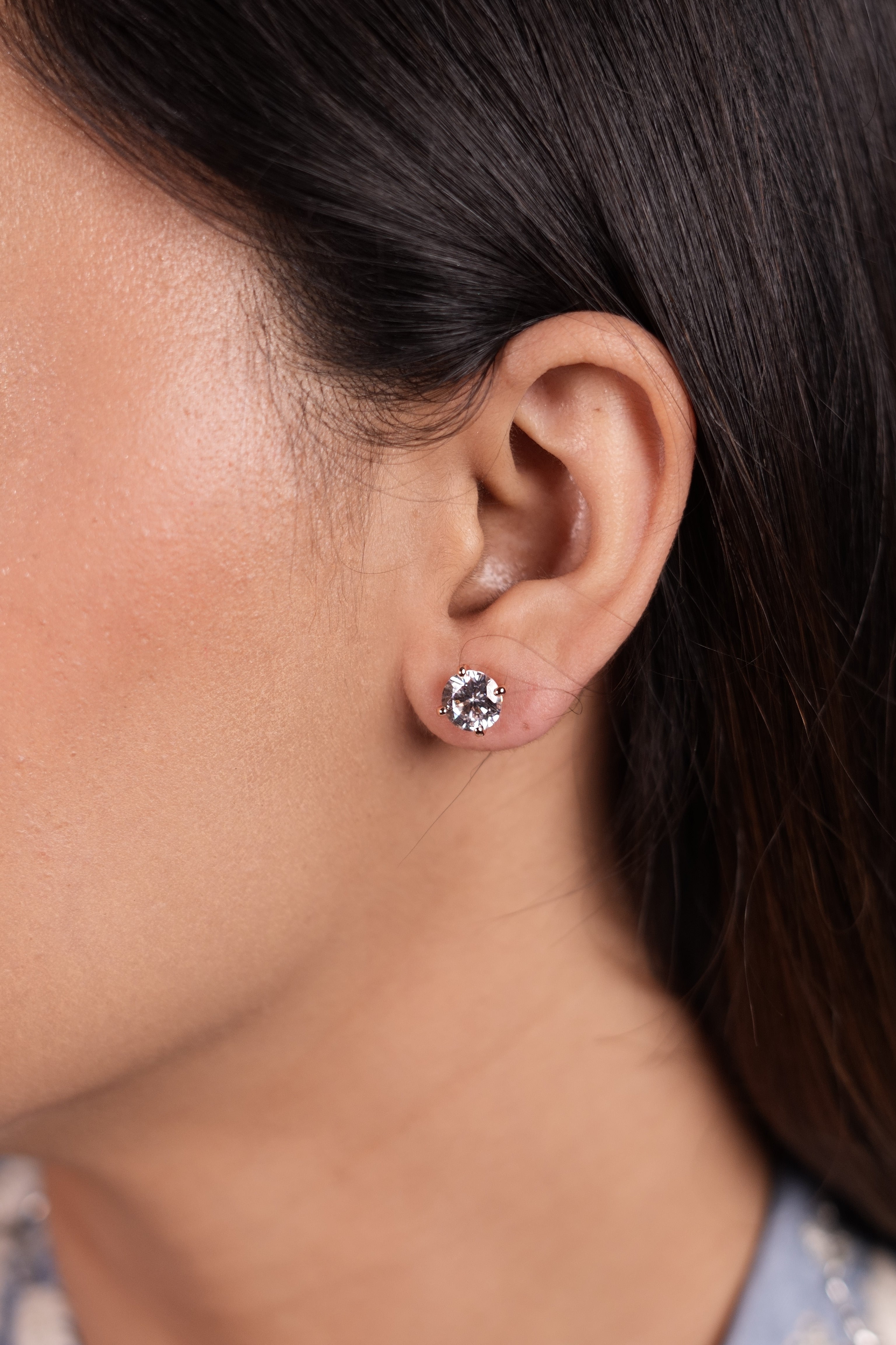 Round Rose Gold Solitaire Stud