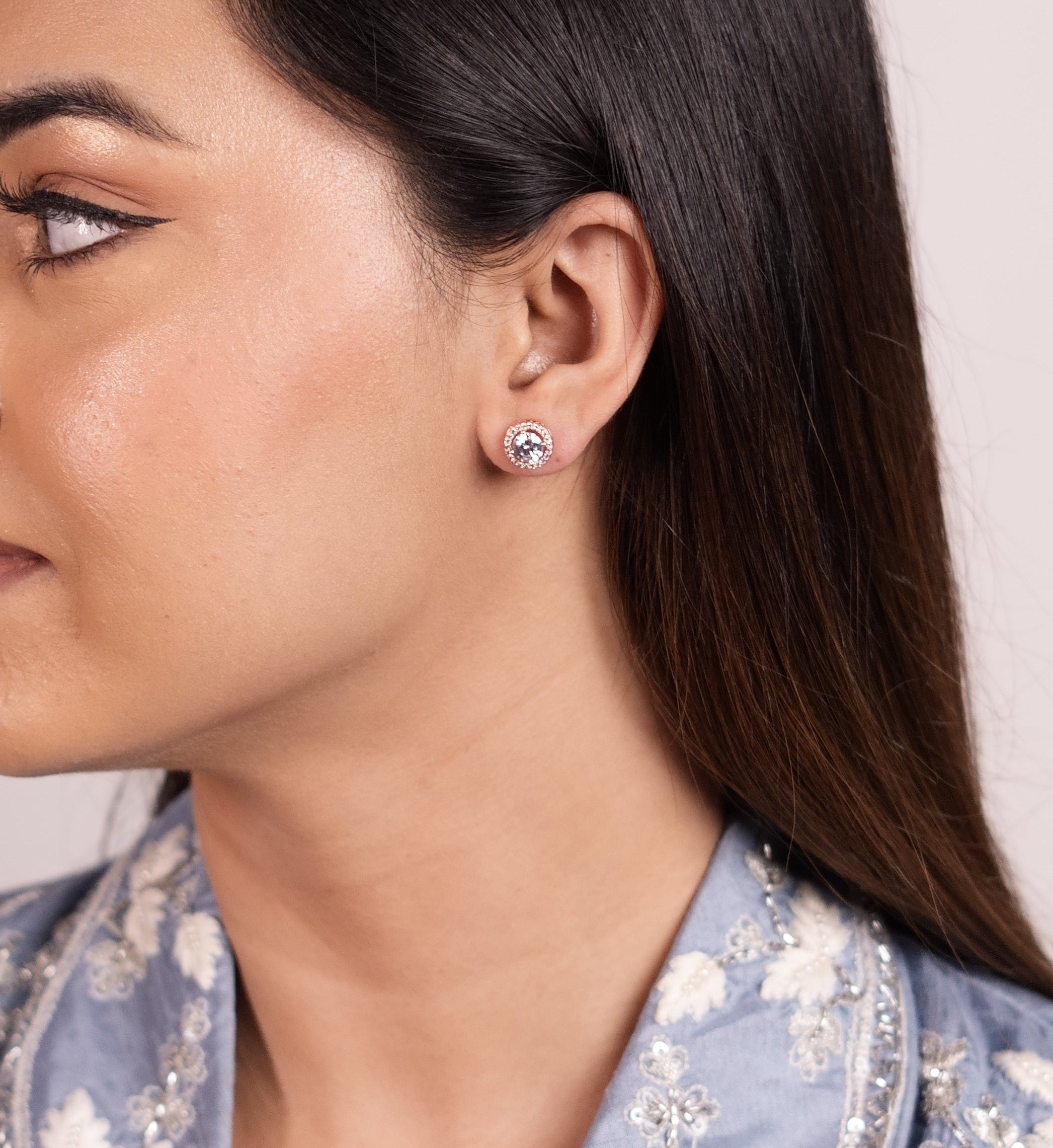 Round Jacket Rose Gold Solitaire Stud