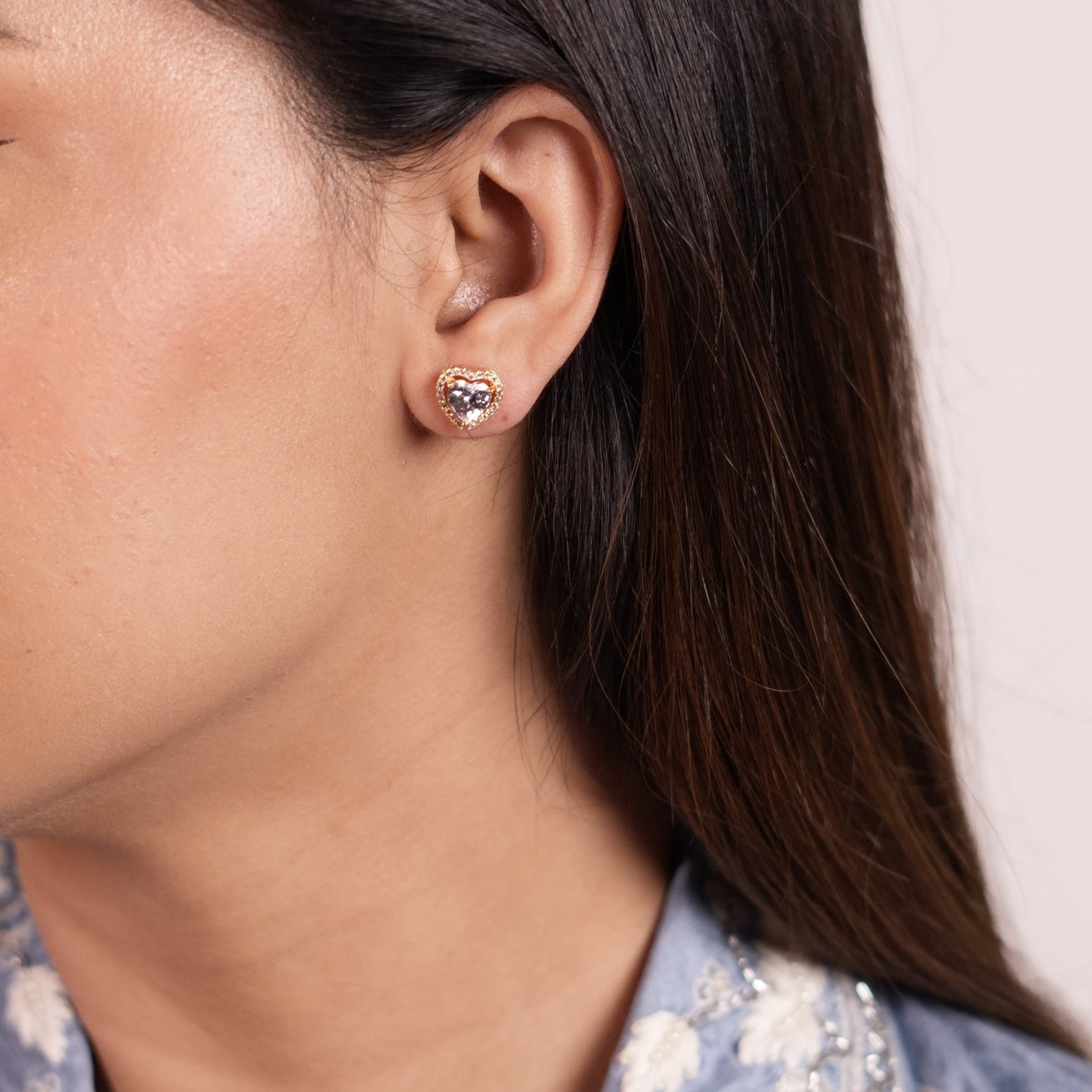 Gold Heart Jacket Solitaire Stud