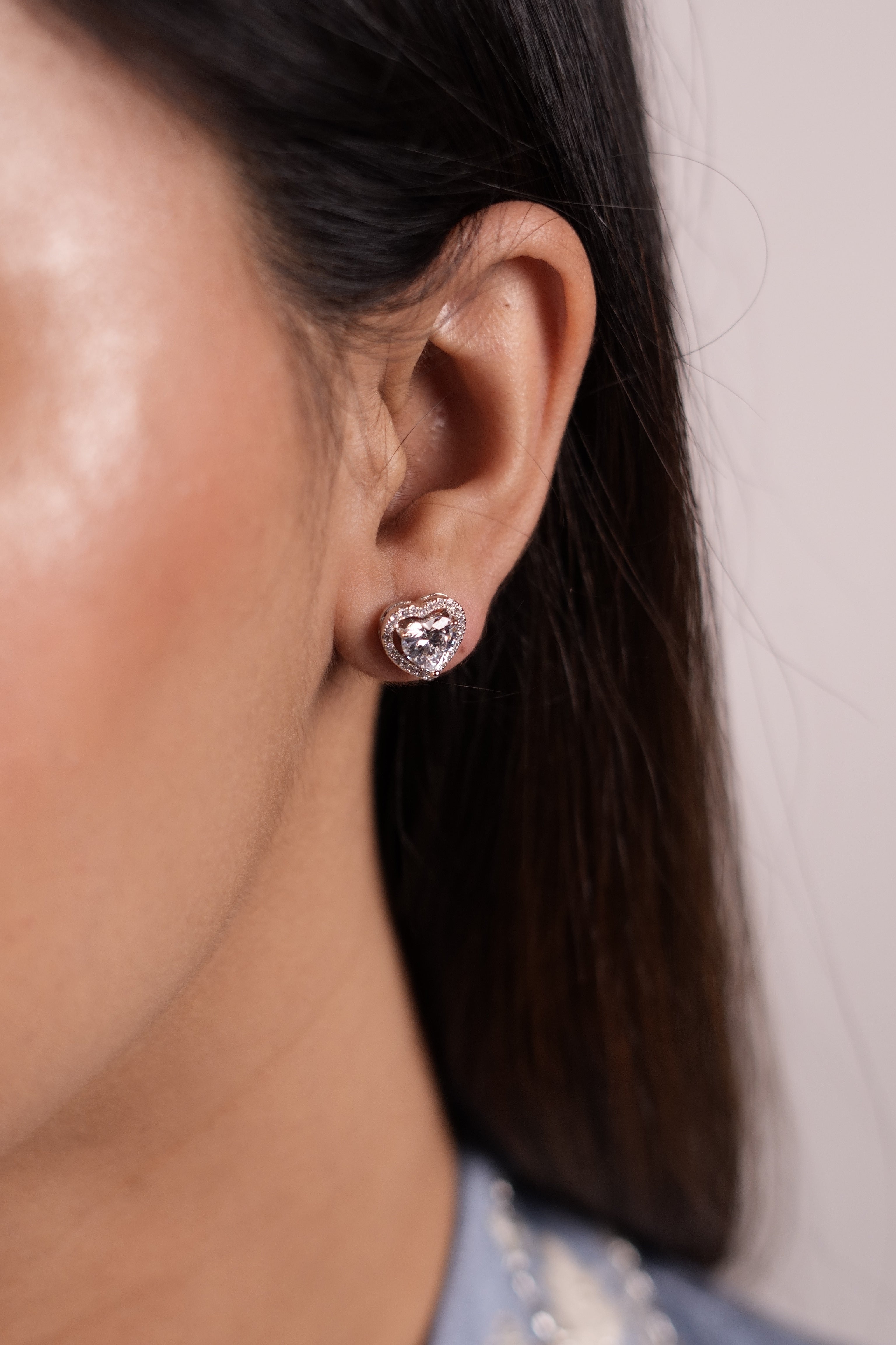 Heart Jacket Platinum Solitaire Stud