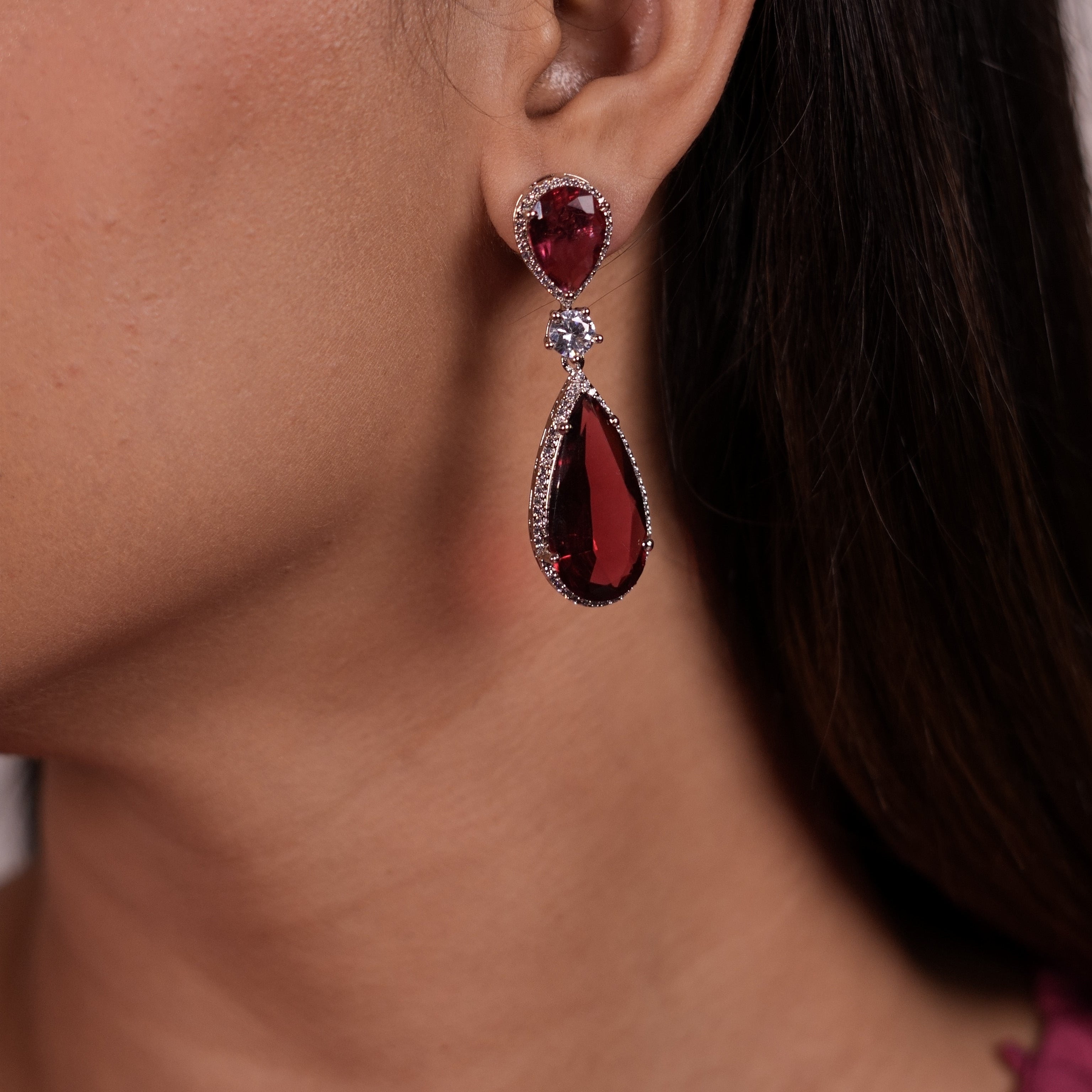Red sapphire teardrop
