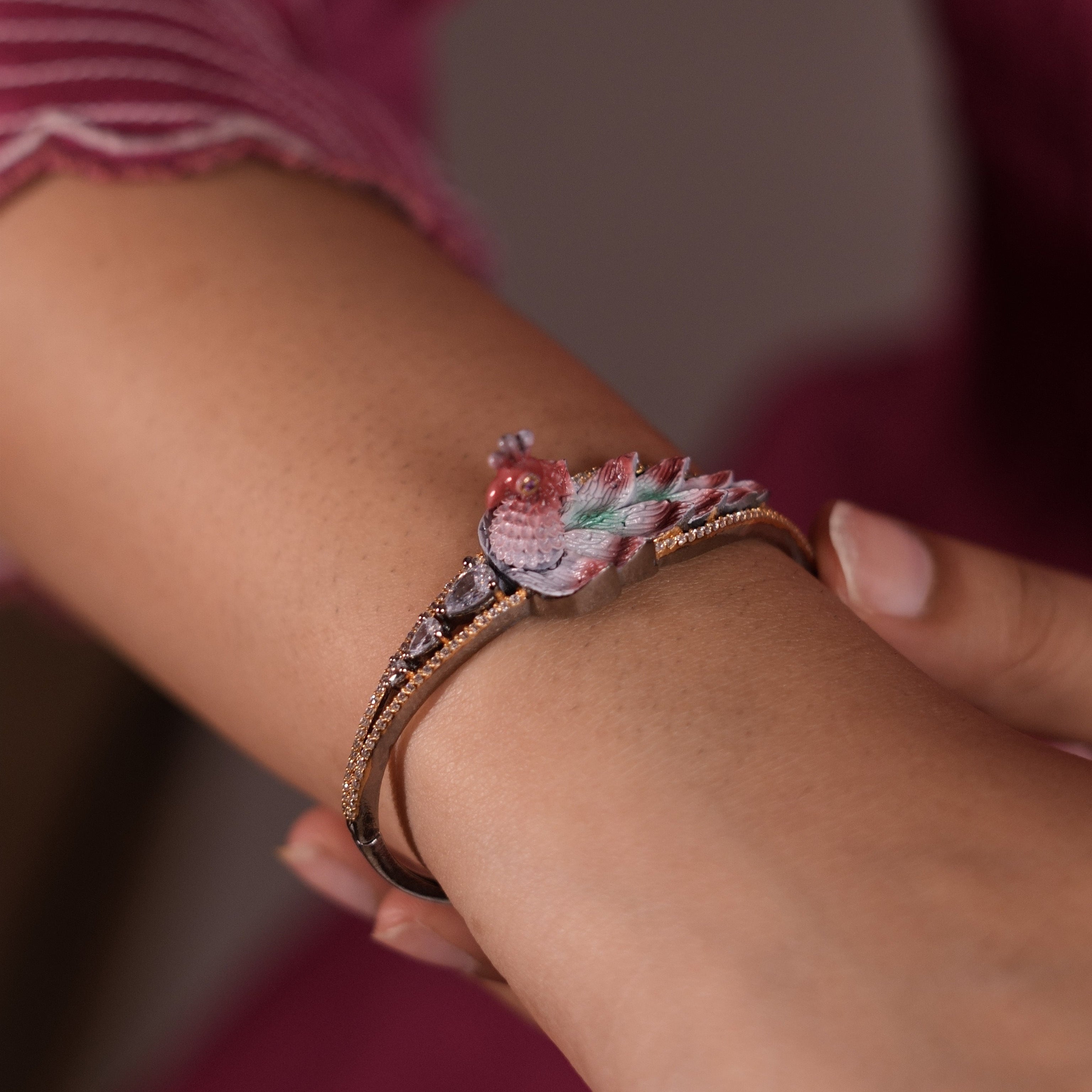 Elegant peacock bracelet