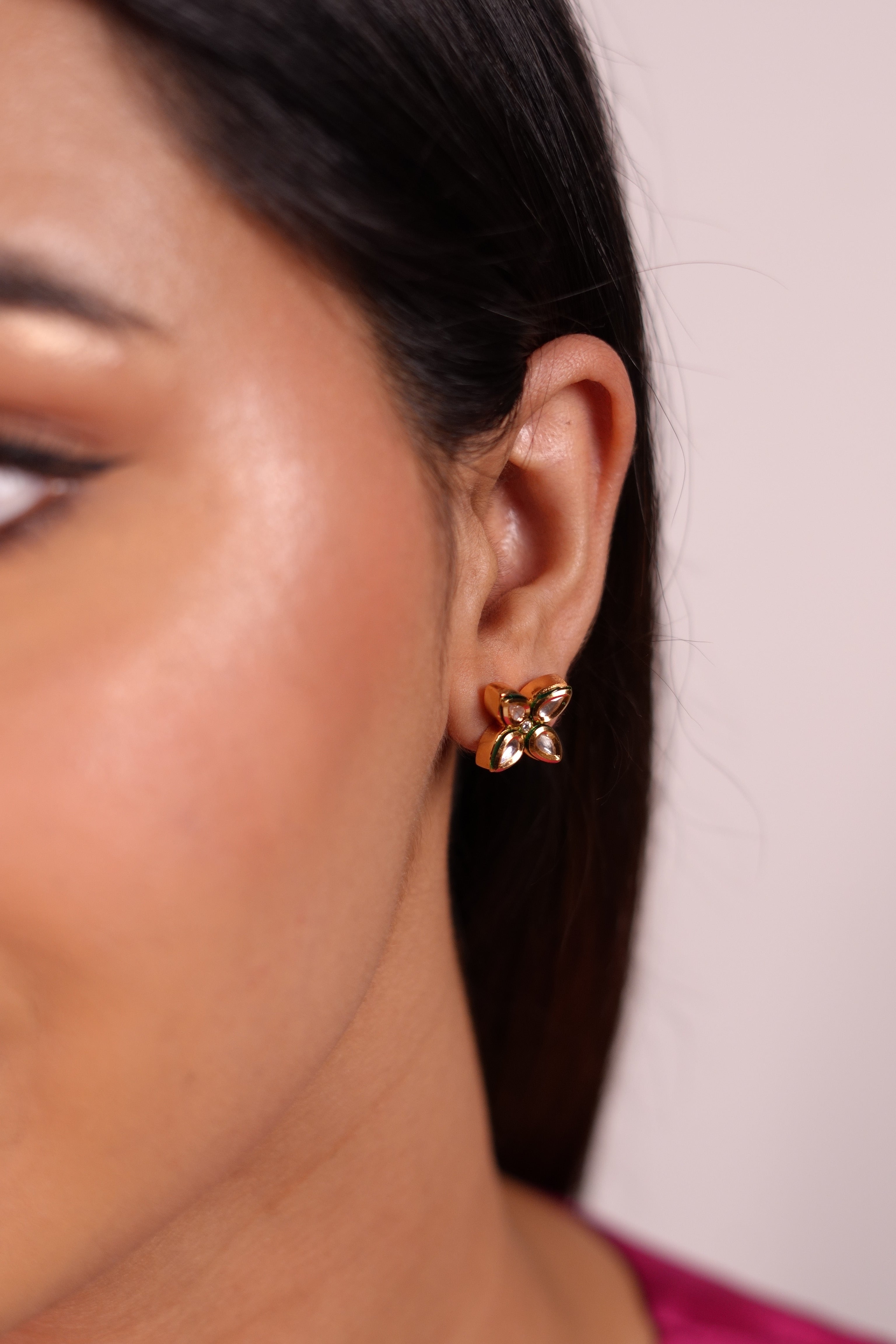Kundan flower studs