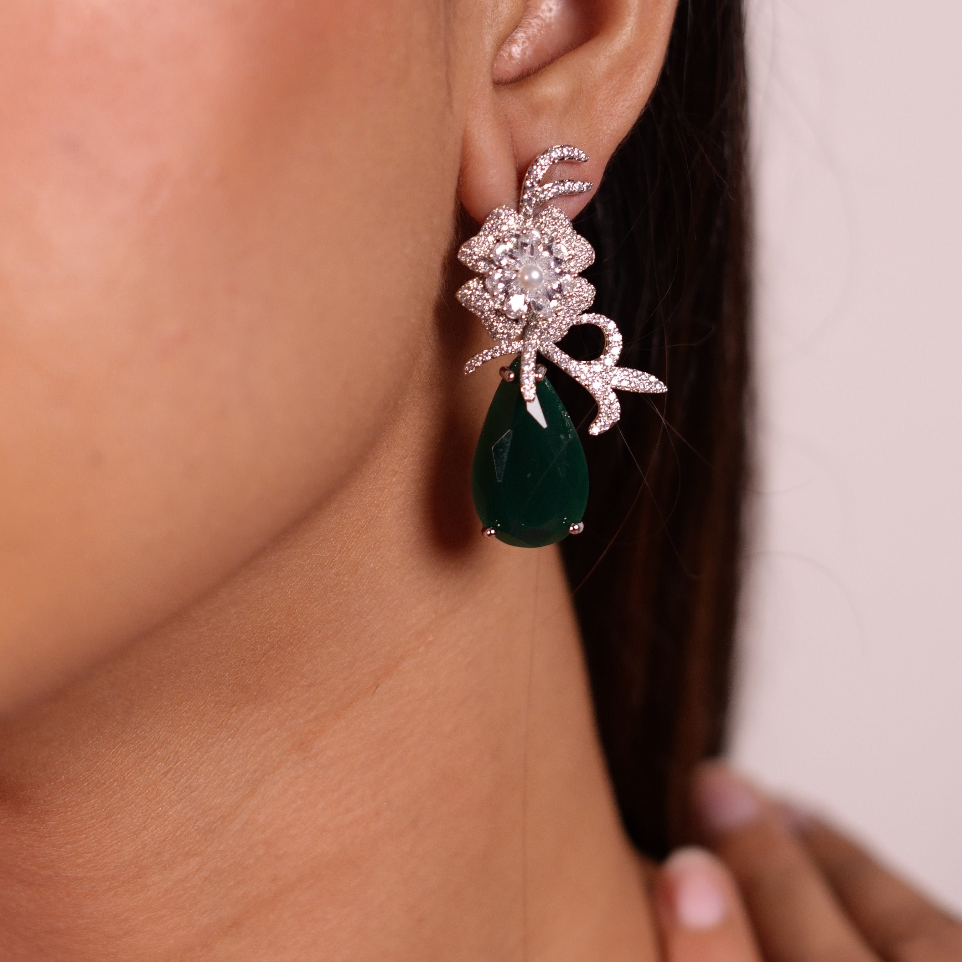CZ green dewdrop grace