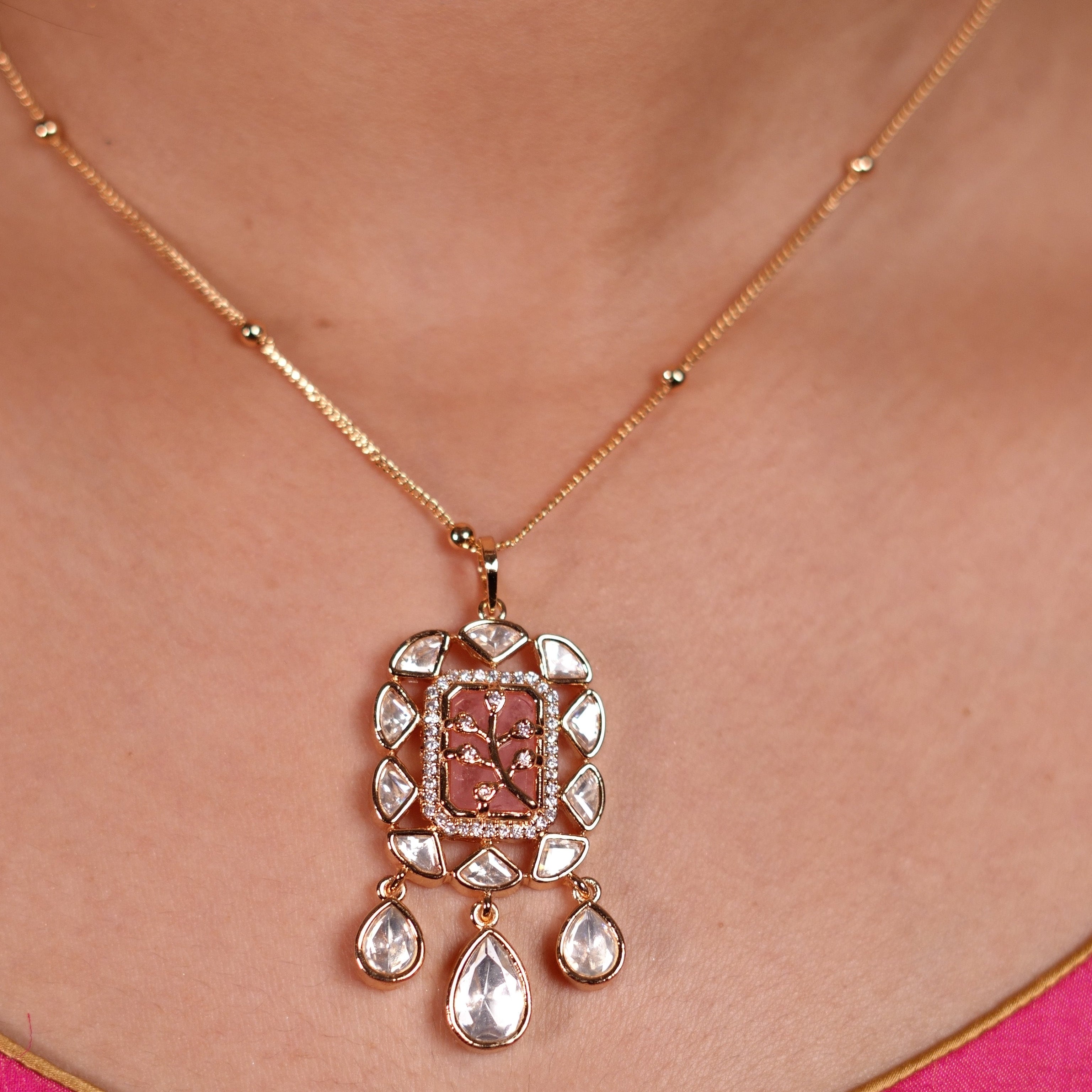 Rose Sparkle Pendant Set