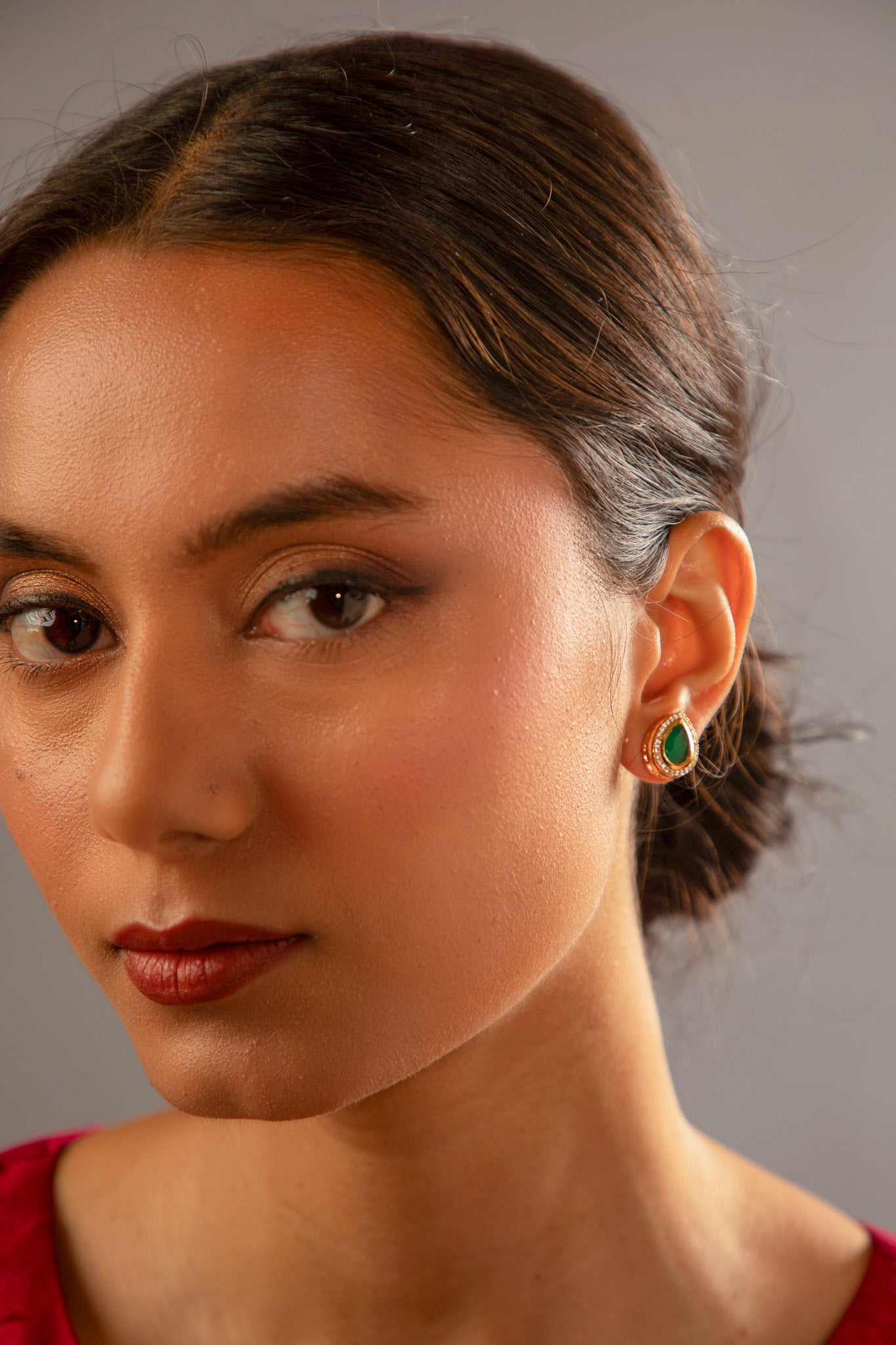 Tear drop kundan studs