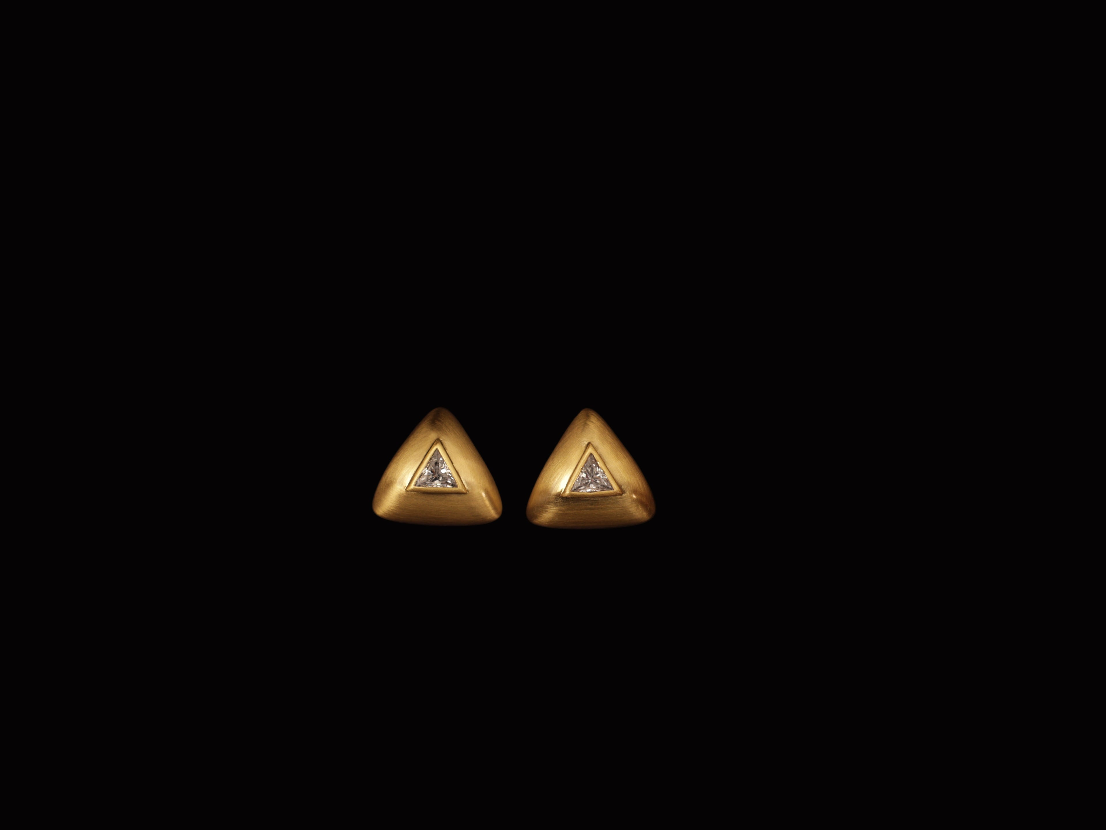 Golden Apex Studs