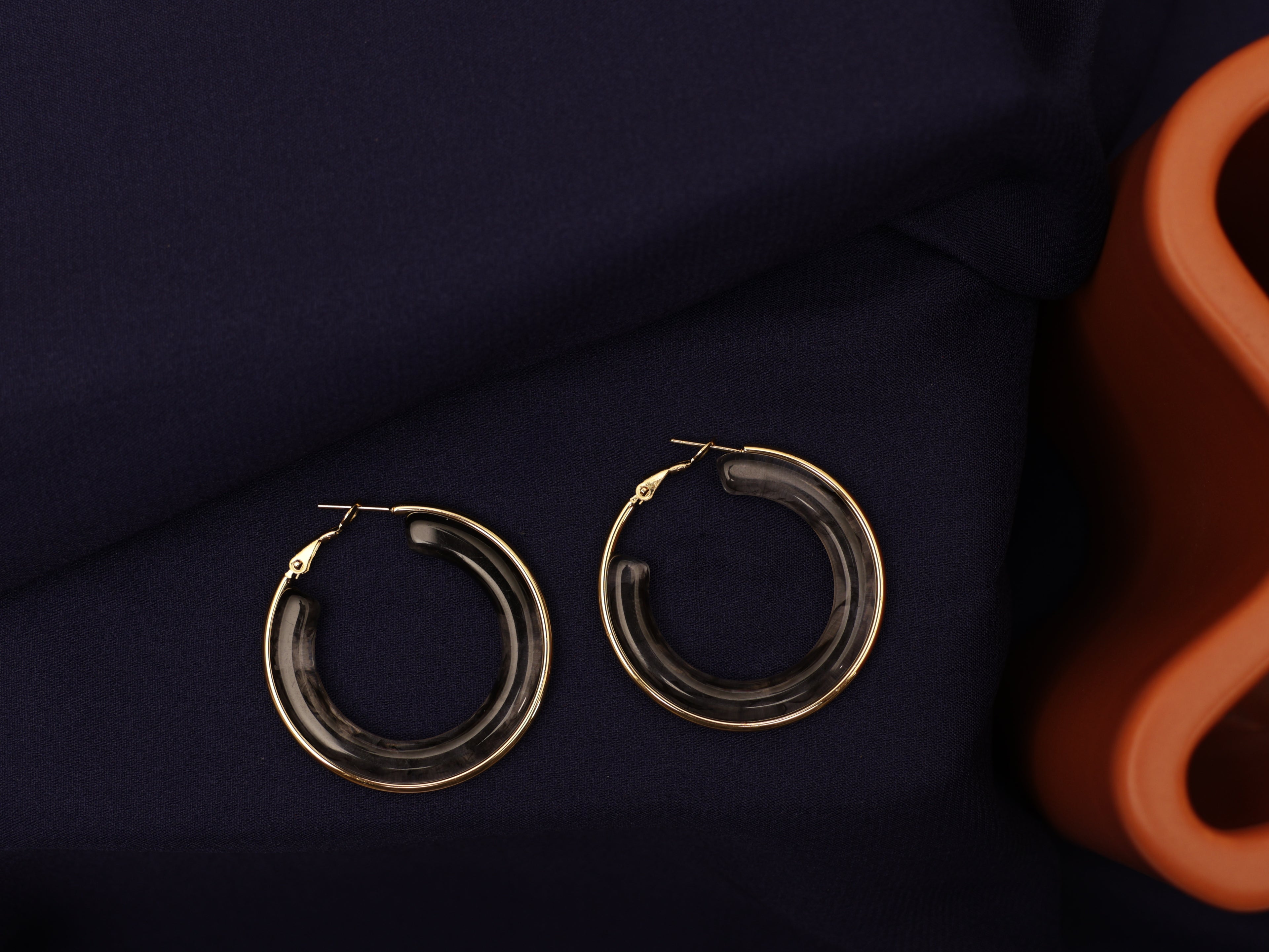 Resin hoops