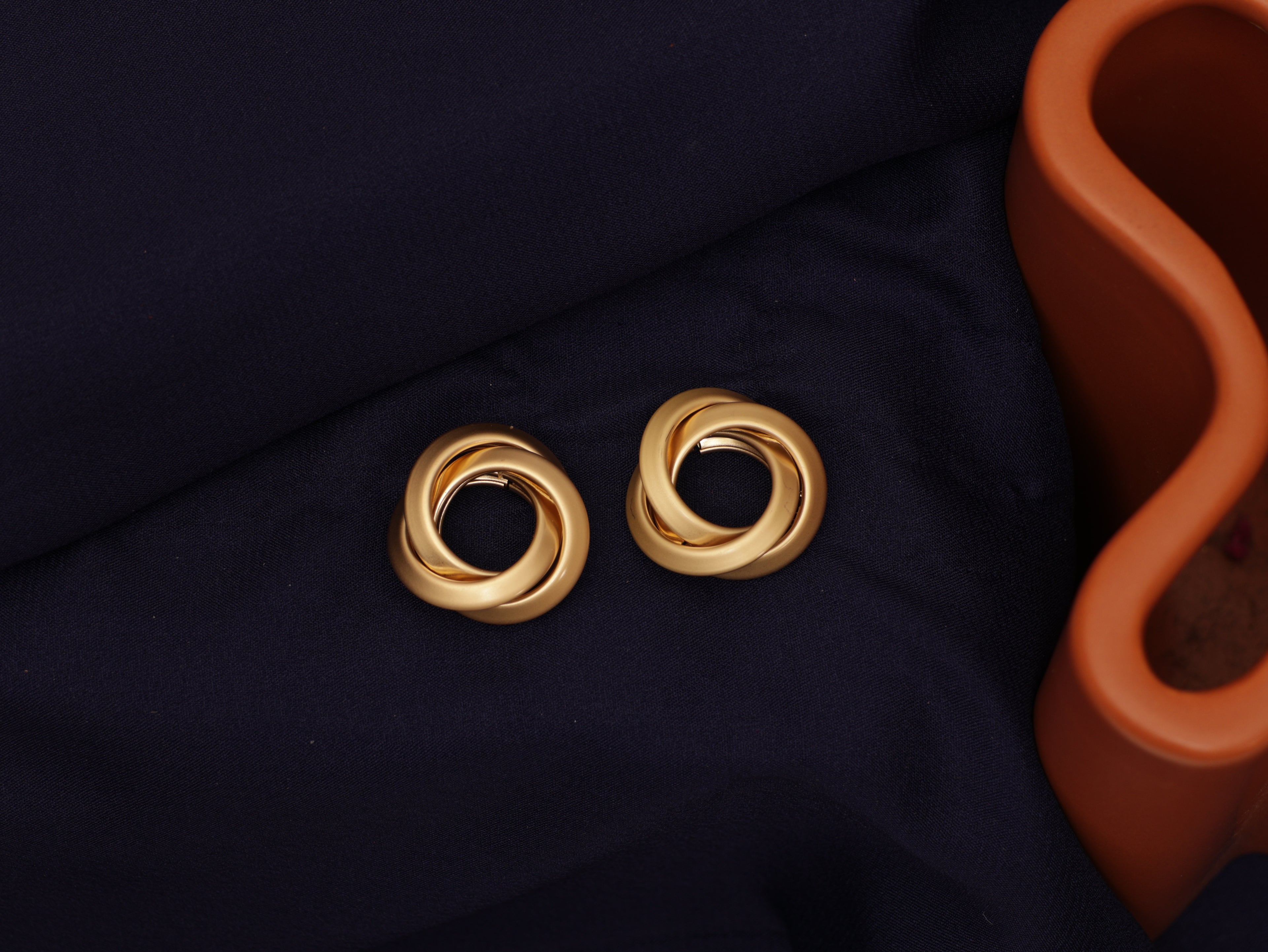 Matt Knotted Studs