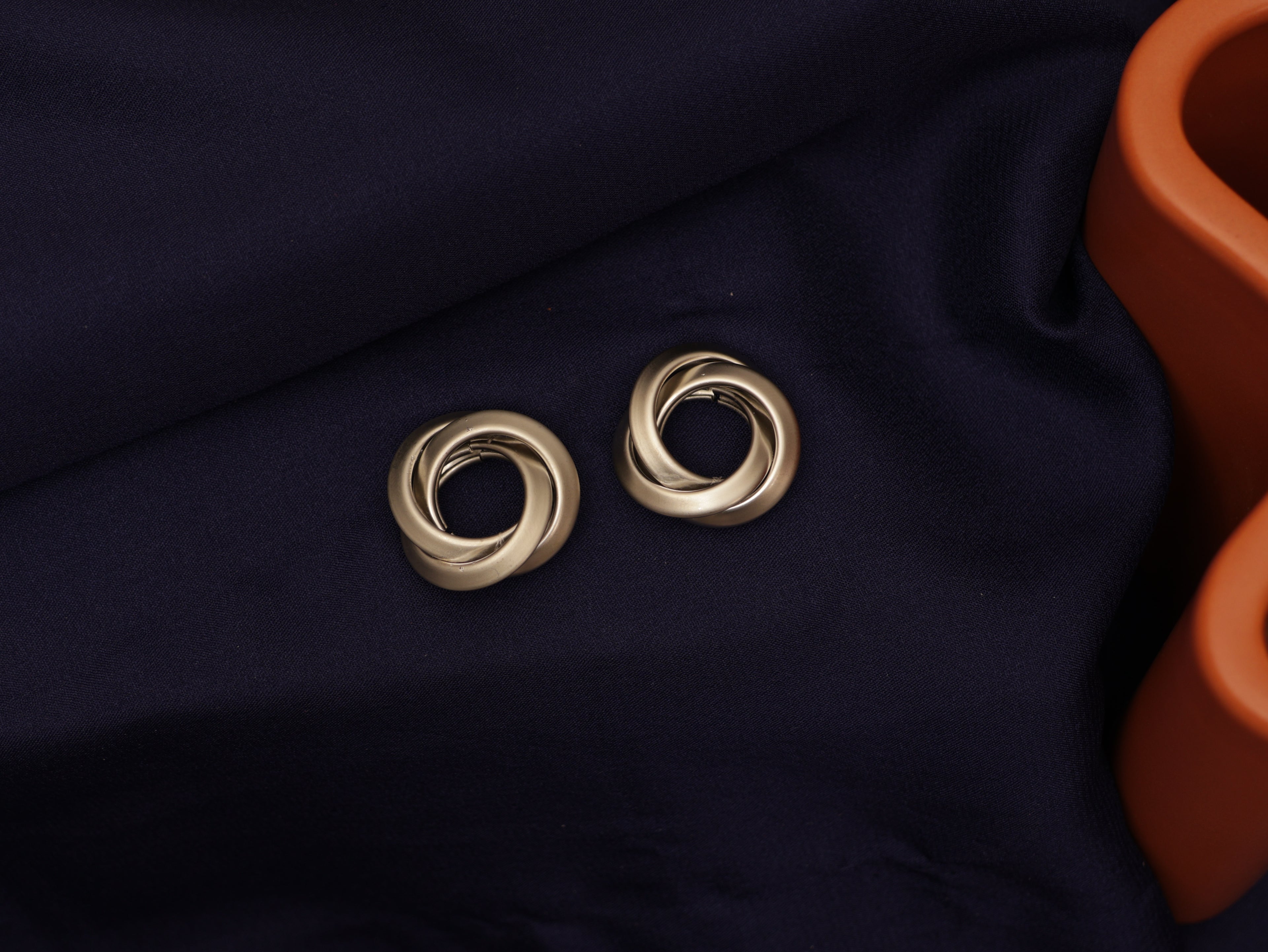 Matt Knotted Studs