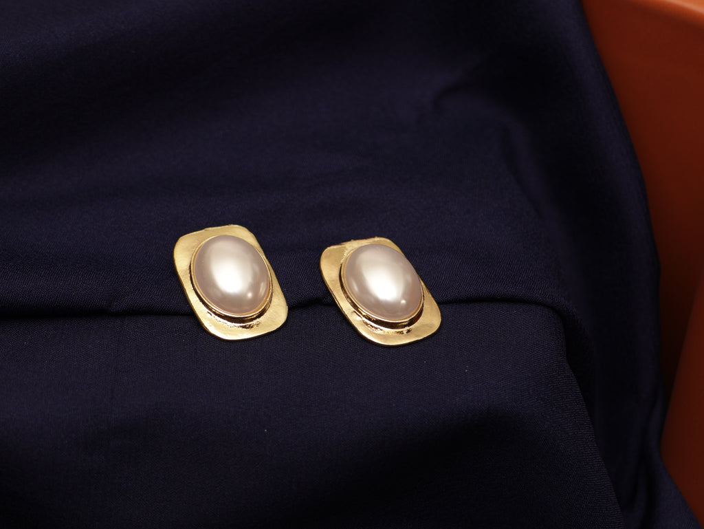 Mabe Pearl Studs