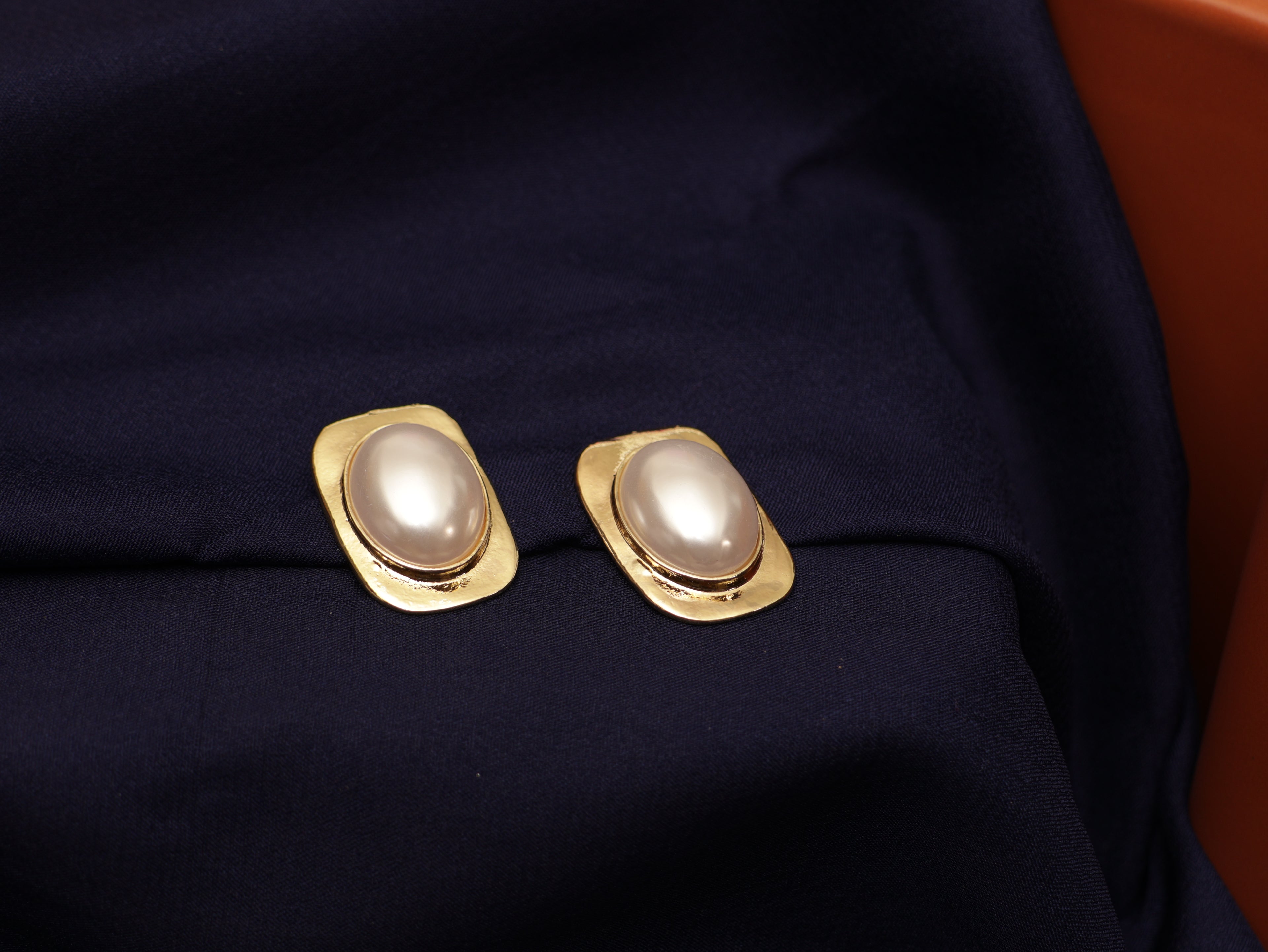 Mabe Pearl Studs