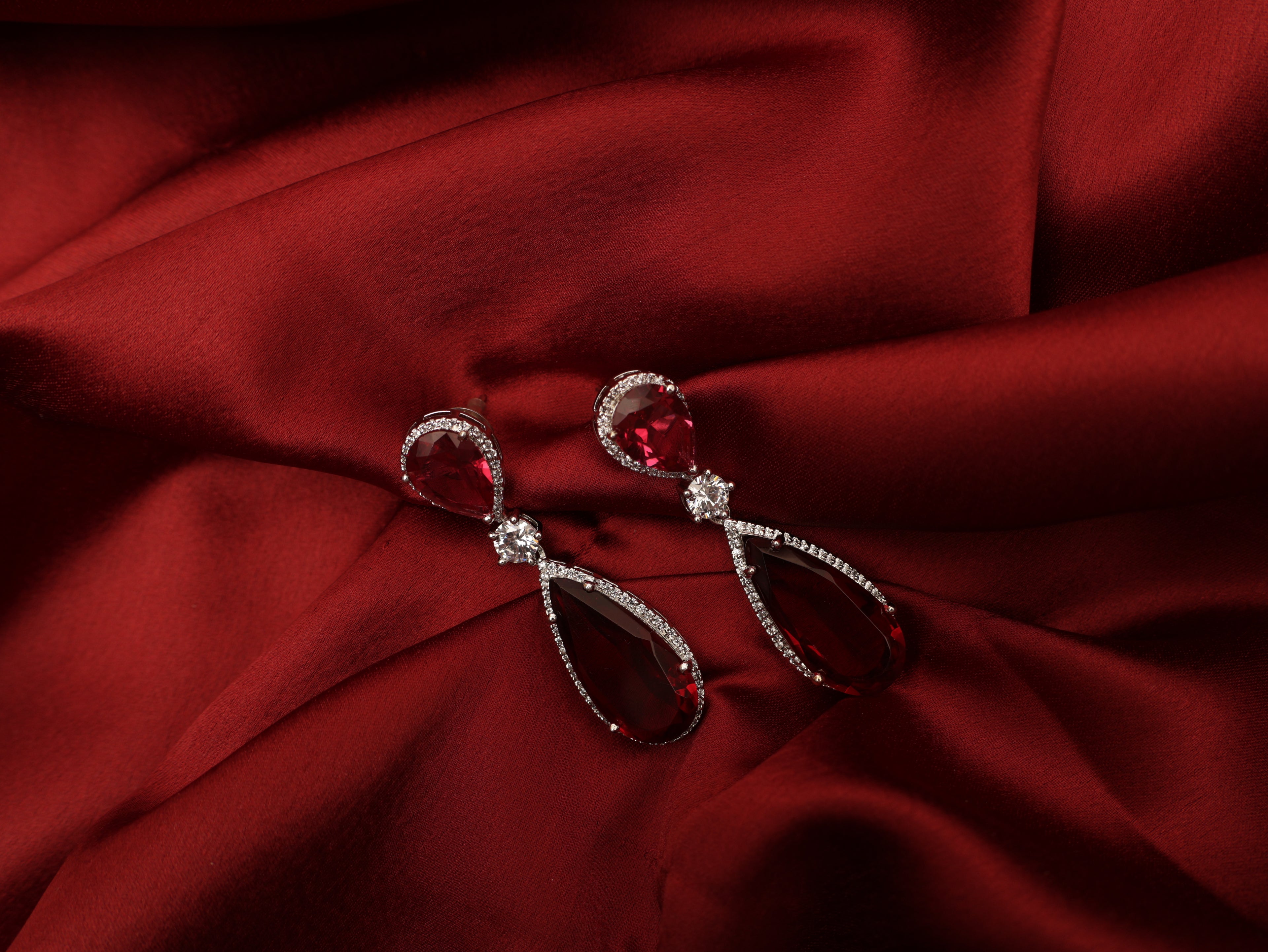 Red sapphire teardrop