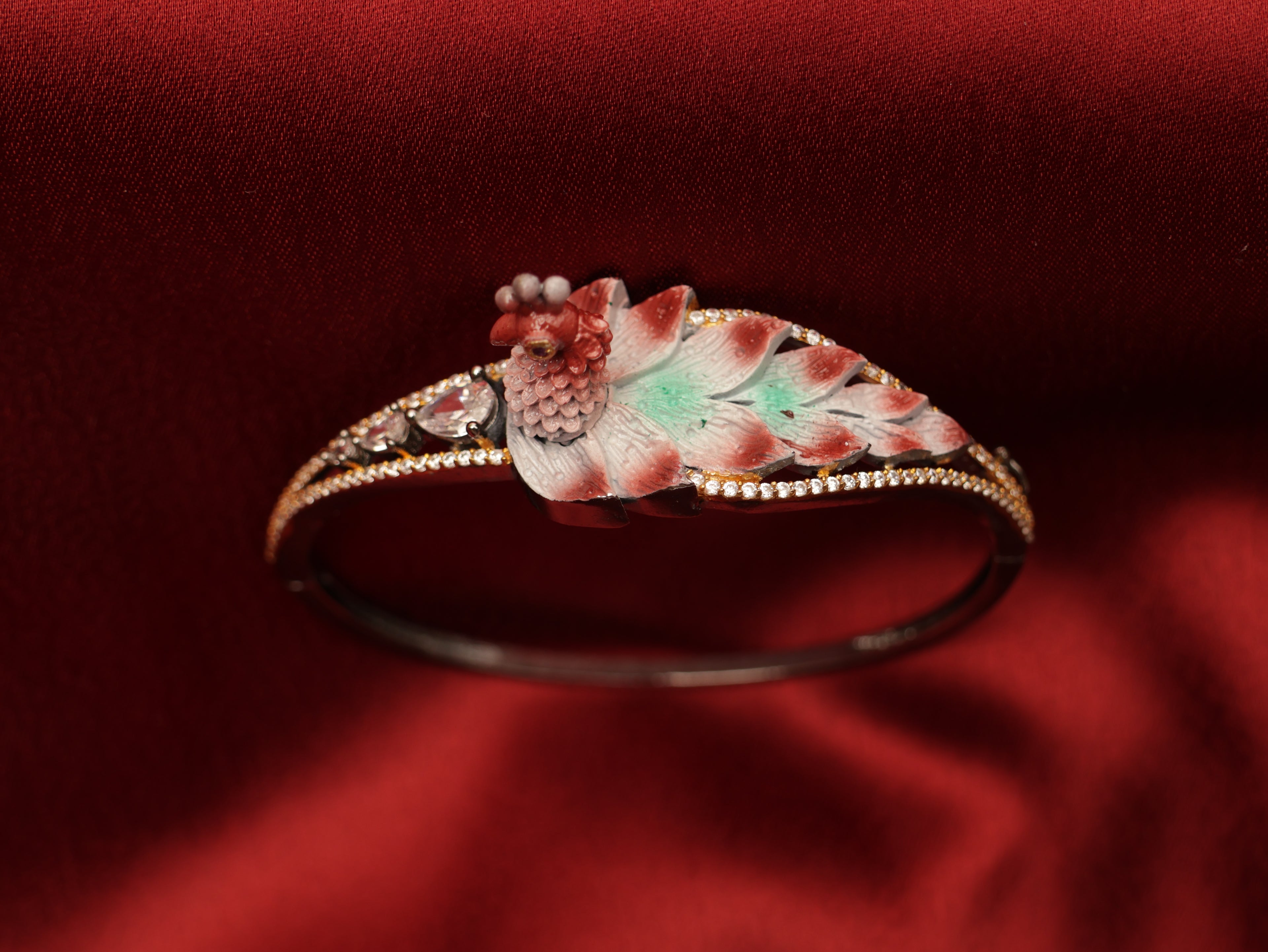 Elegant peacock bracelet