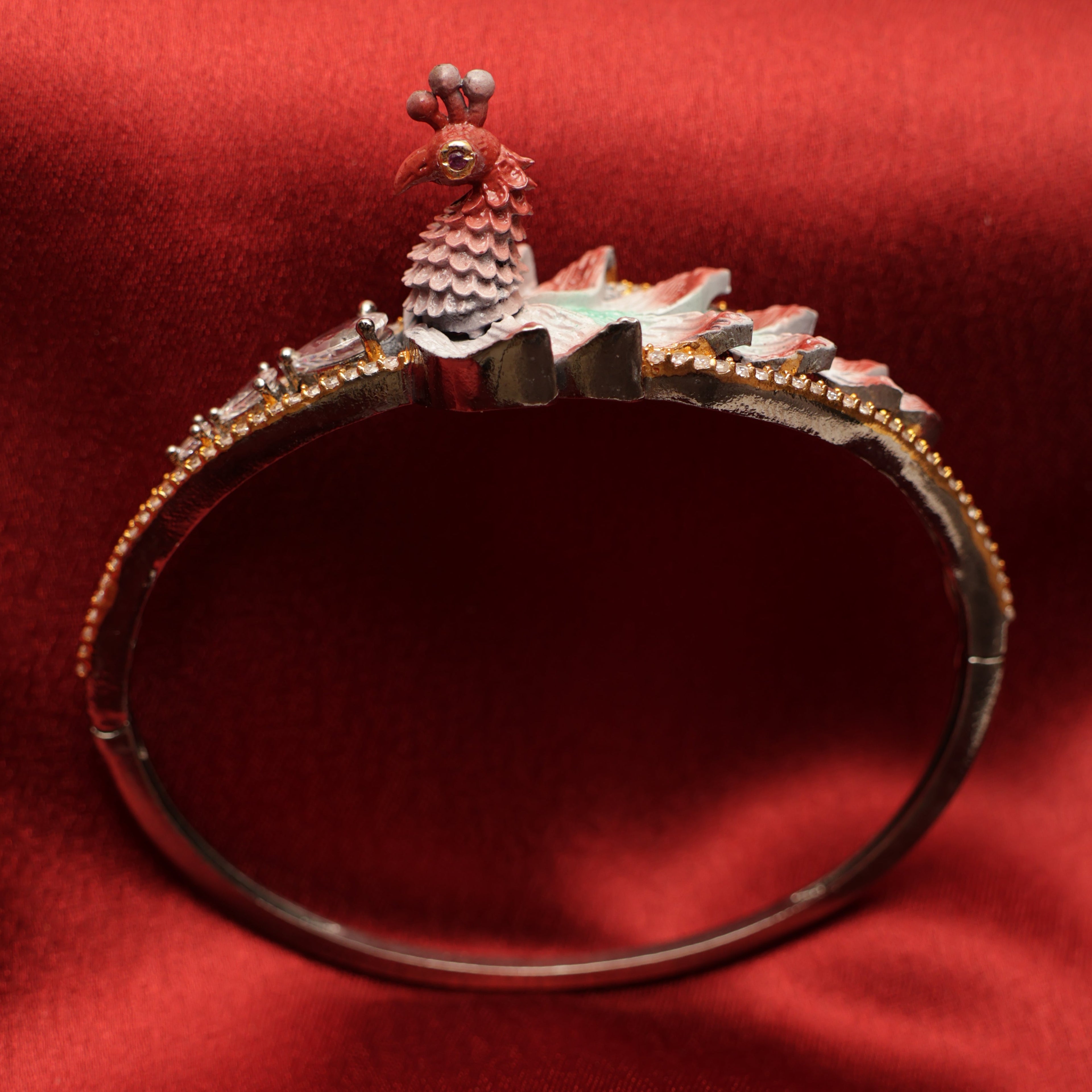 Elegant peacock bracelet