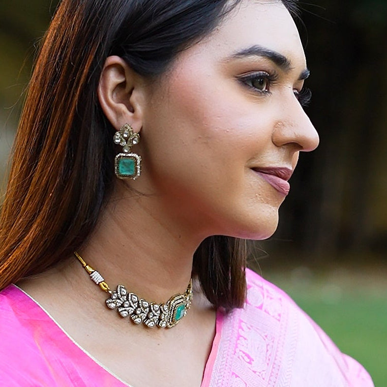 Nayara Kundan Choker