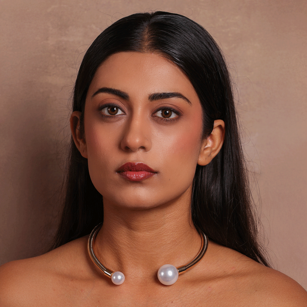 Two Pearls Hasli
