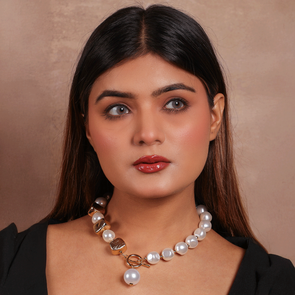 Pearl Monarch Neckpiece