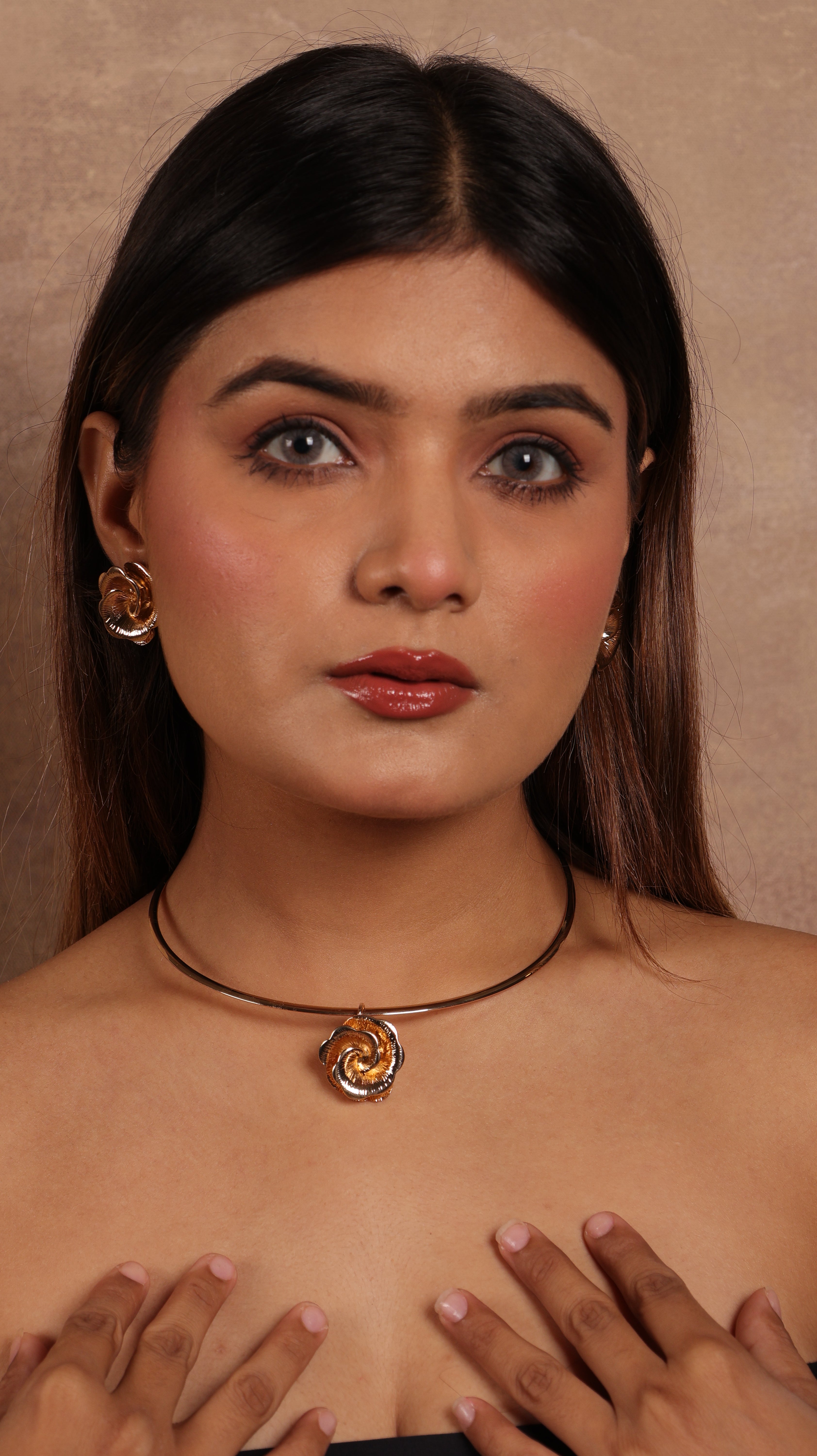 Cirque Fleur Necklace Set