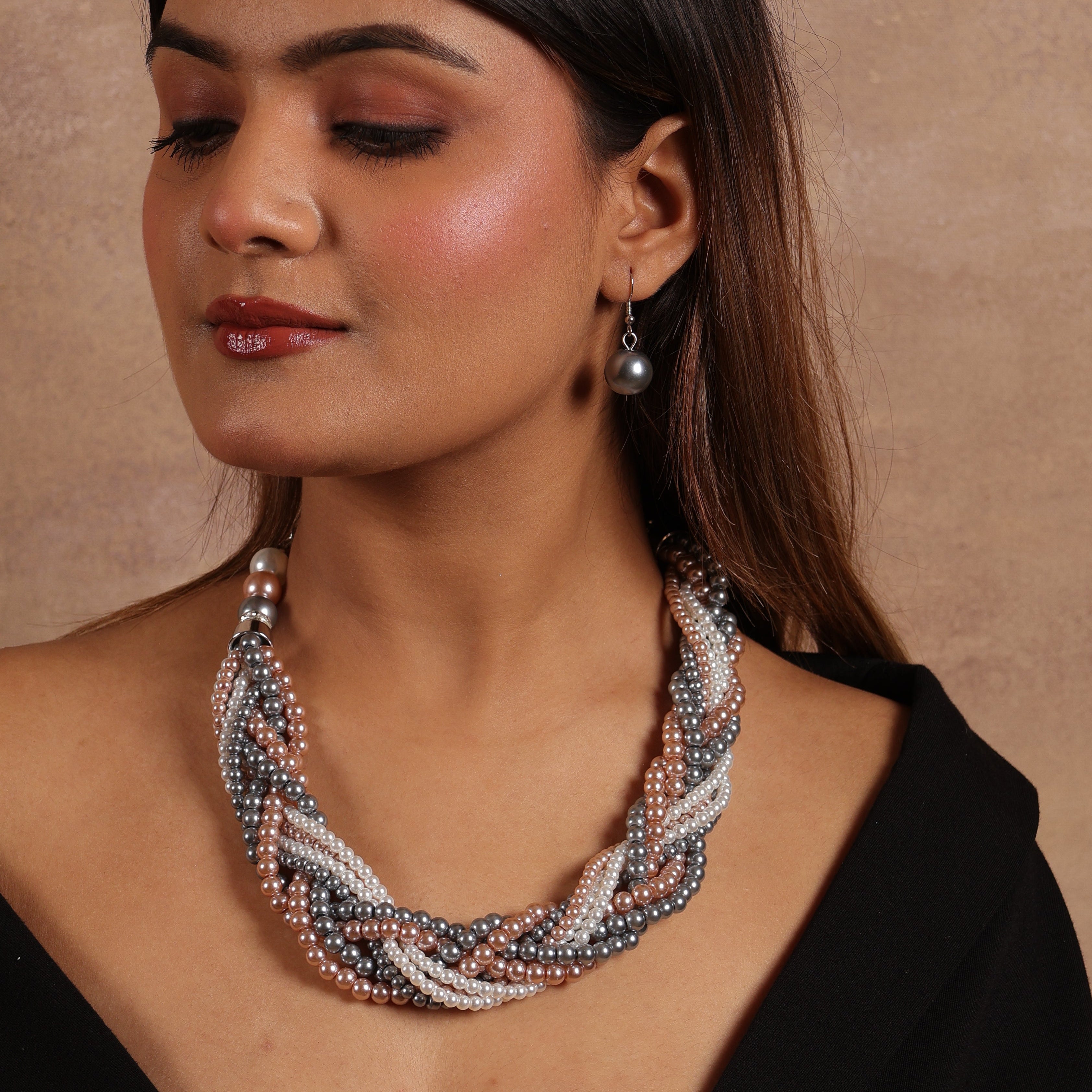 Braided pearl neckpiece
