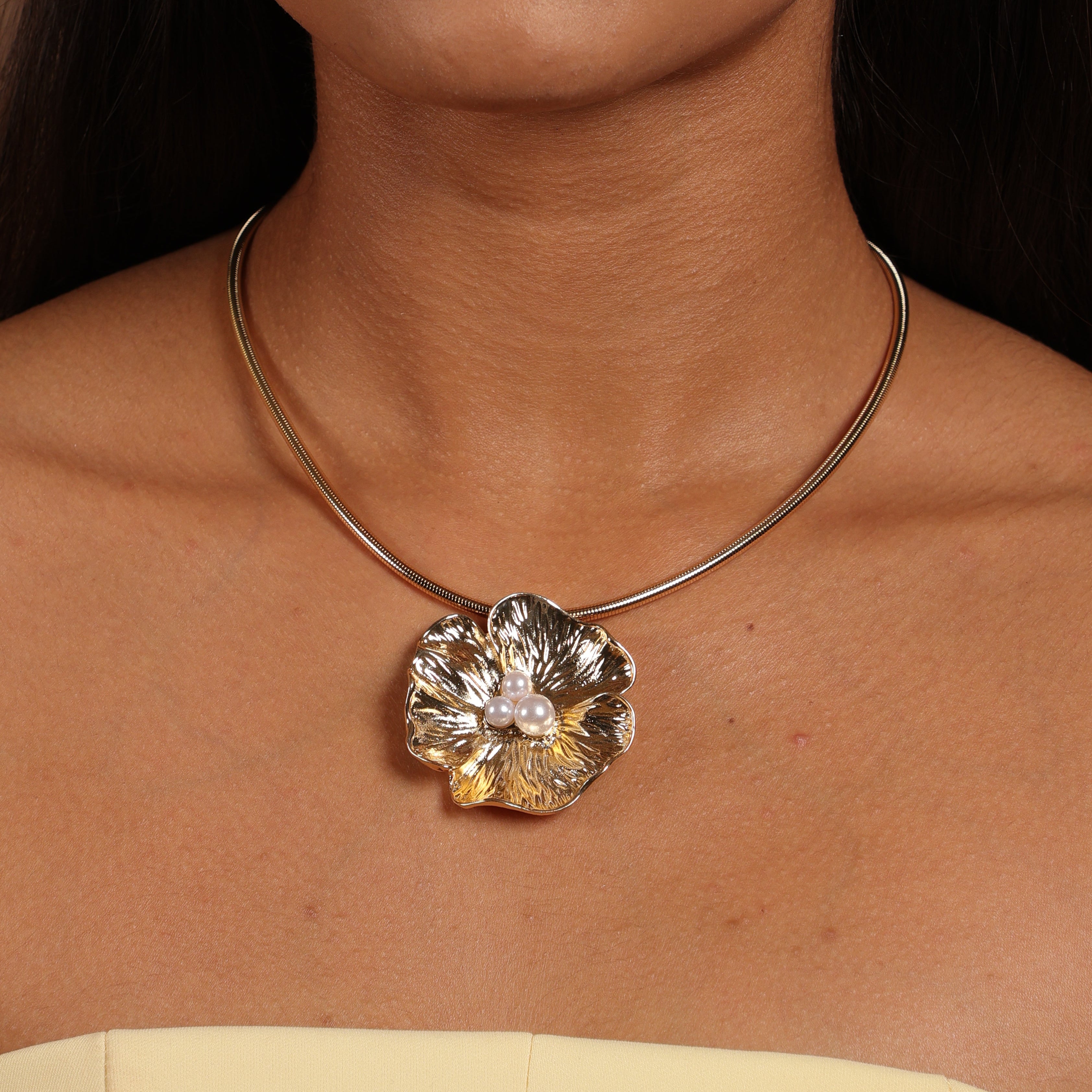 Golden Floral Neckpiece