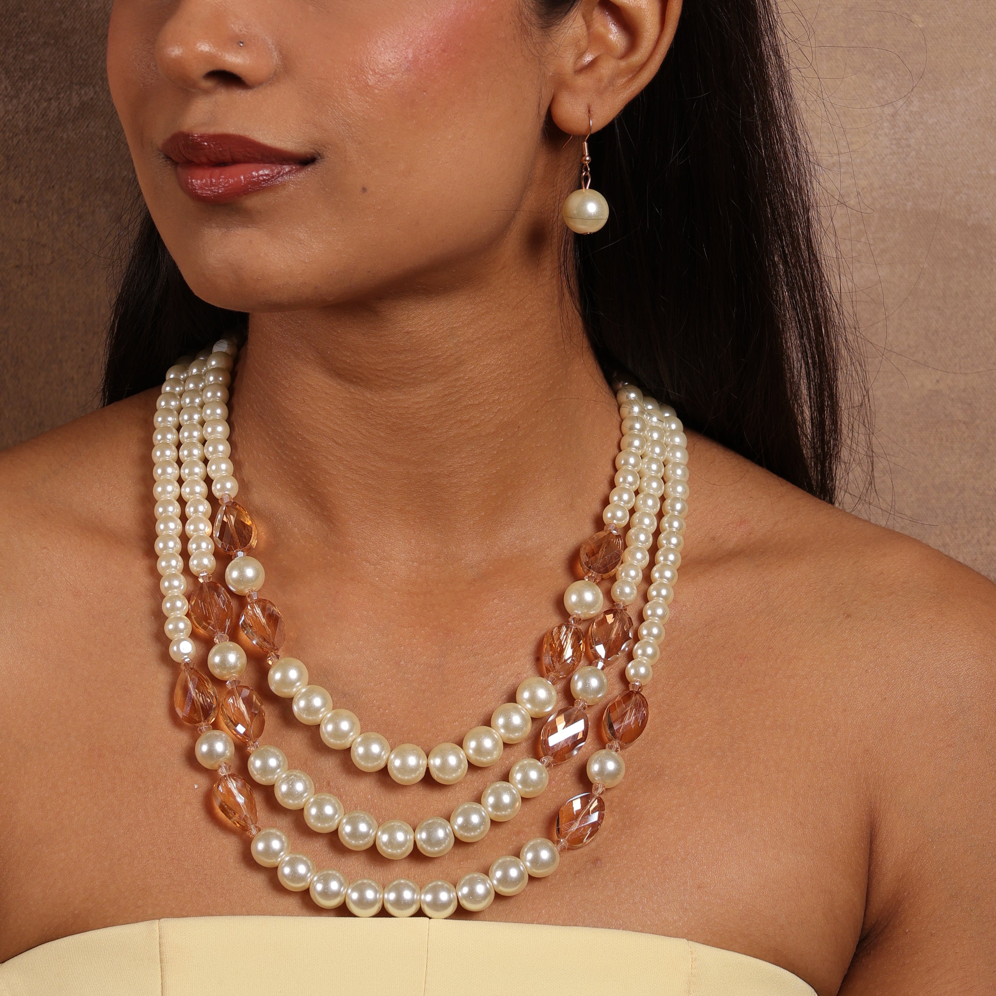 Golden Mist Pearl Necklace