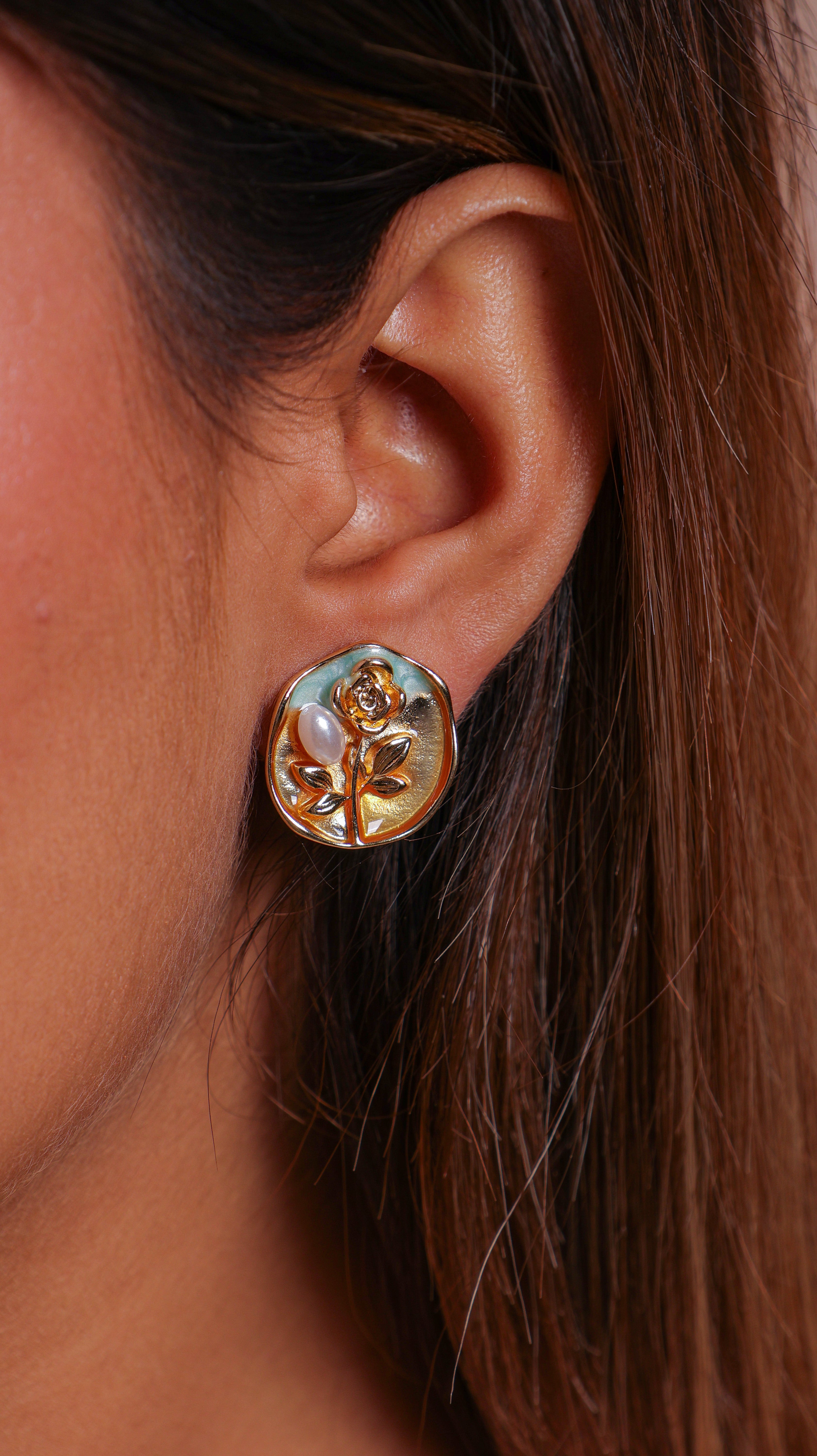 Petite charm studs