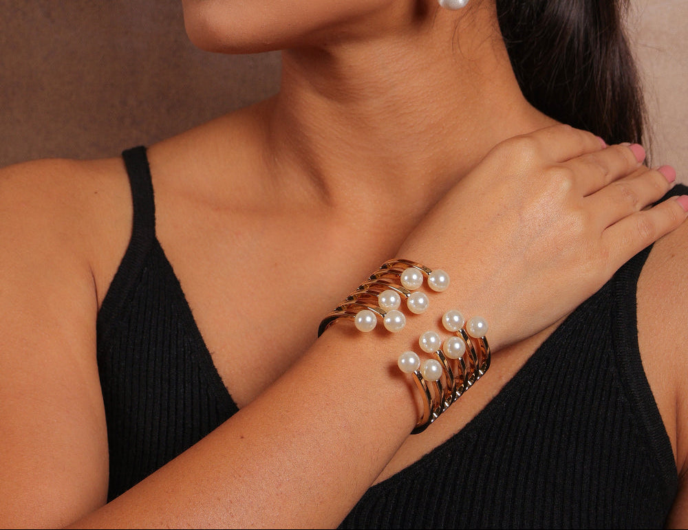 Pearl Cascade Bracelet