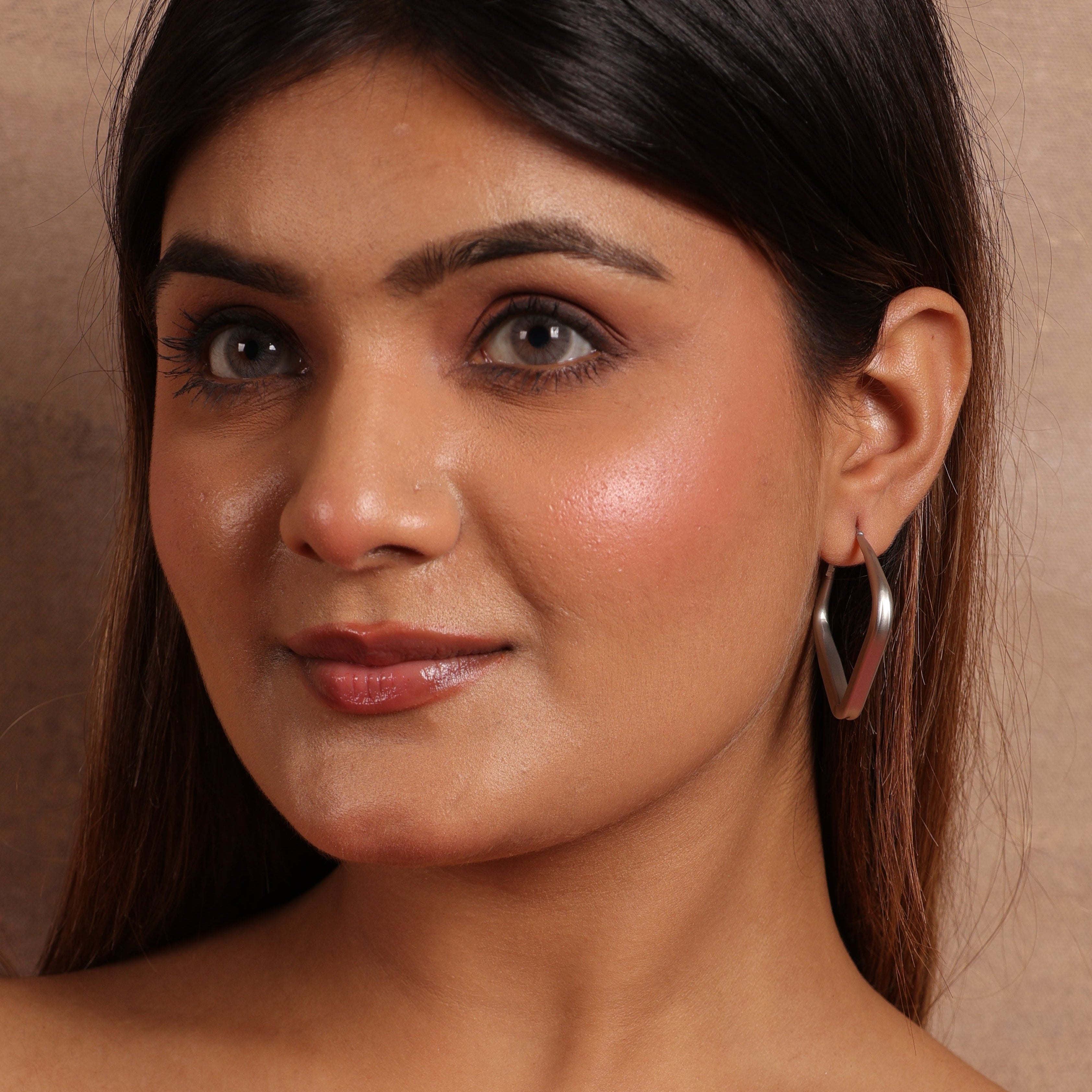 Geometric Hoops