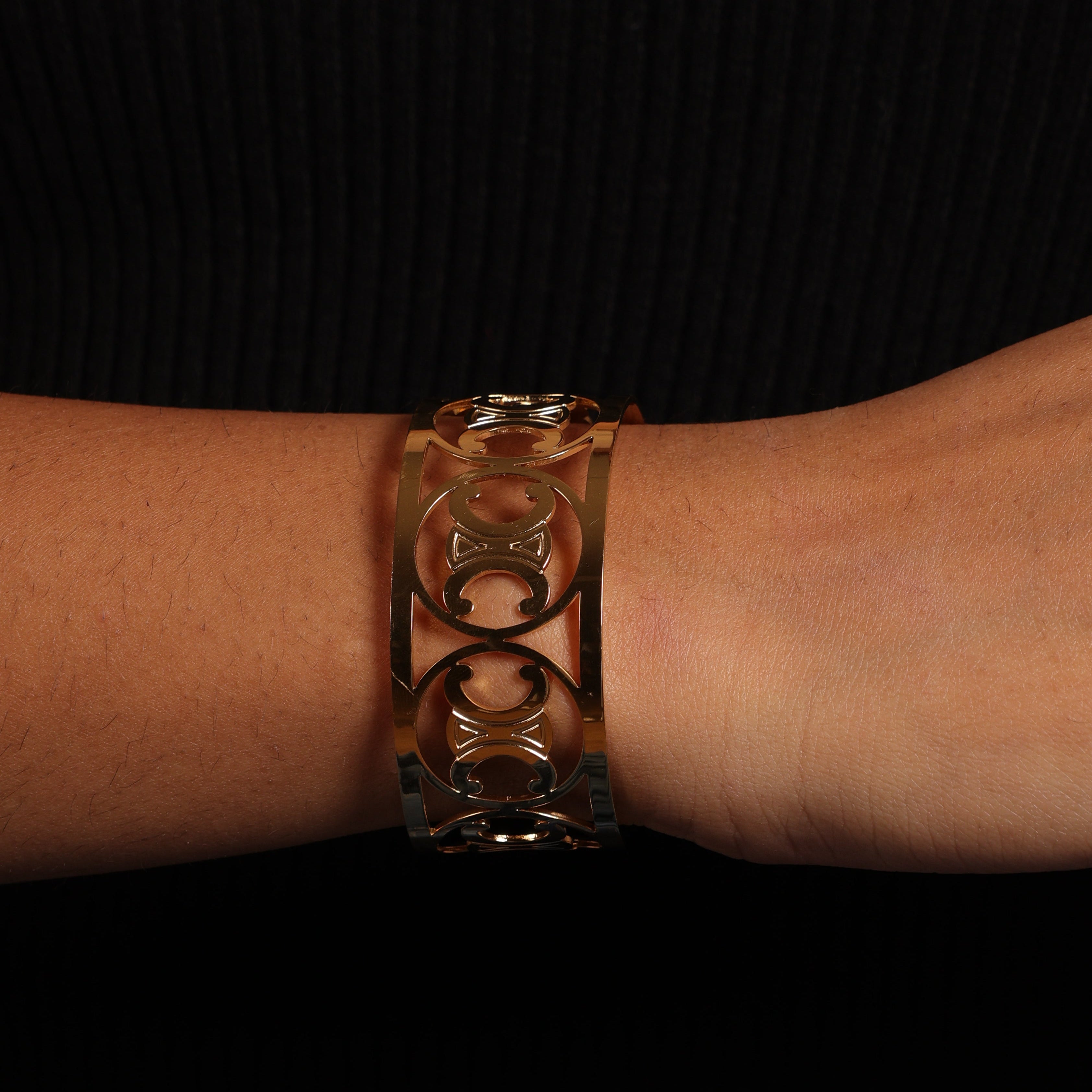 Ornate Halo Cuff