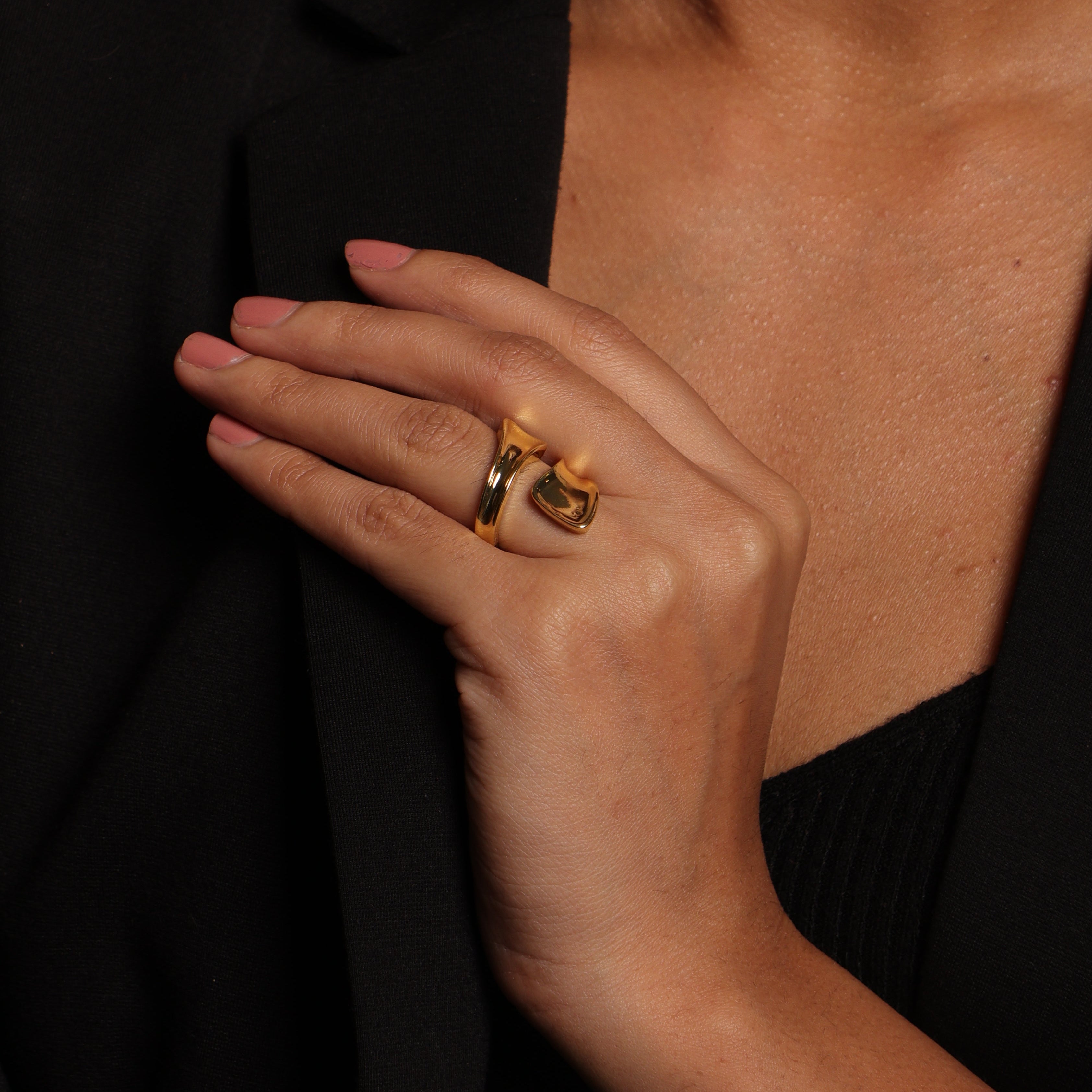 Golden Twirl Ring