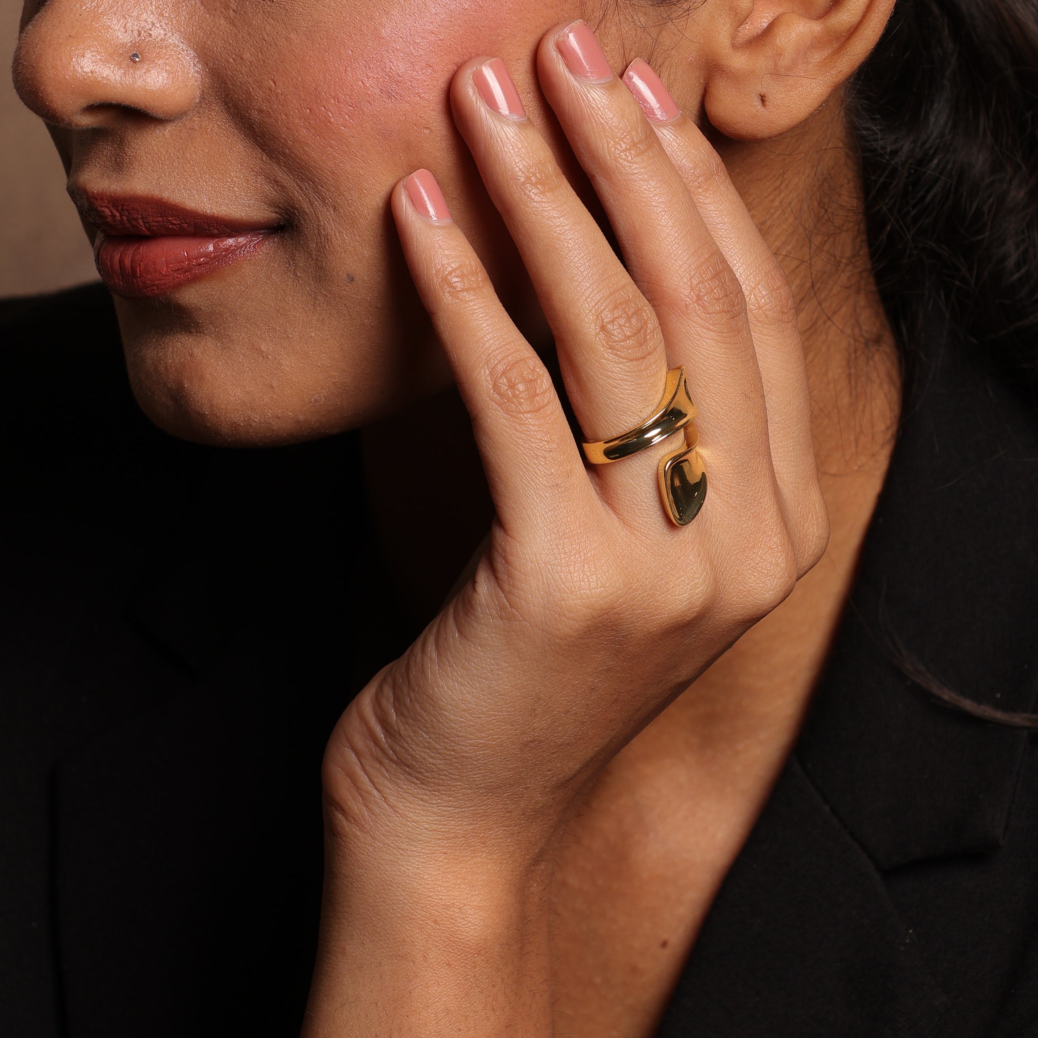 Golden Twirl Ring