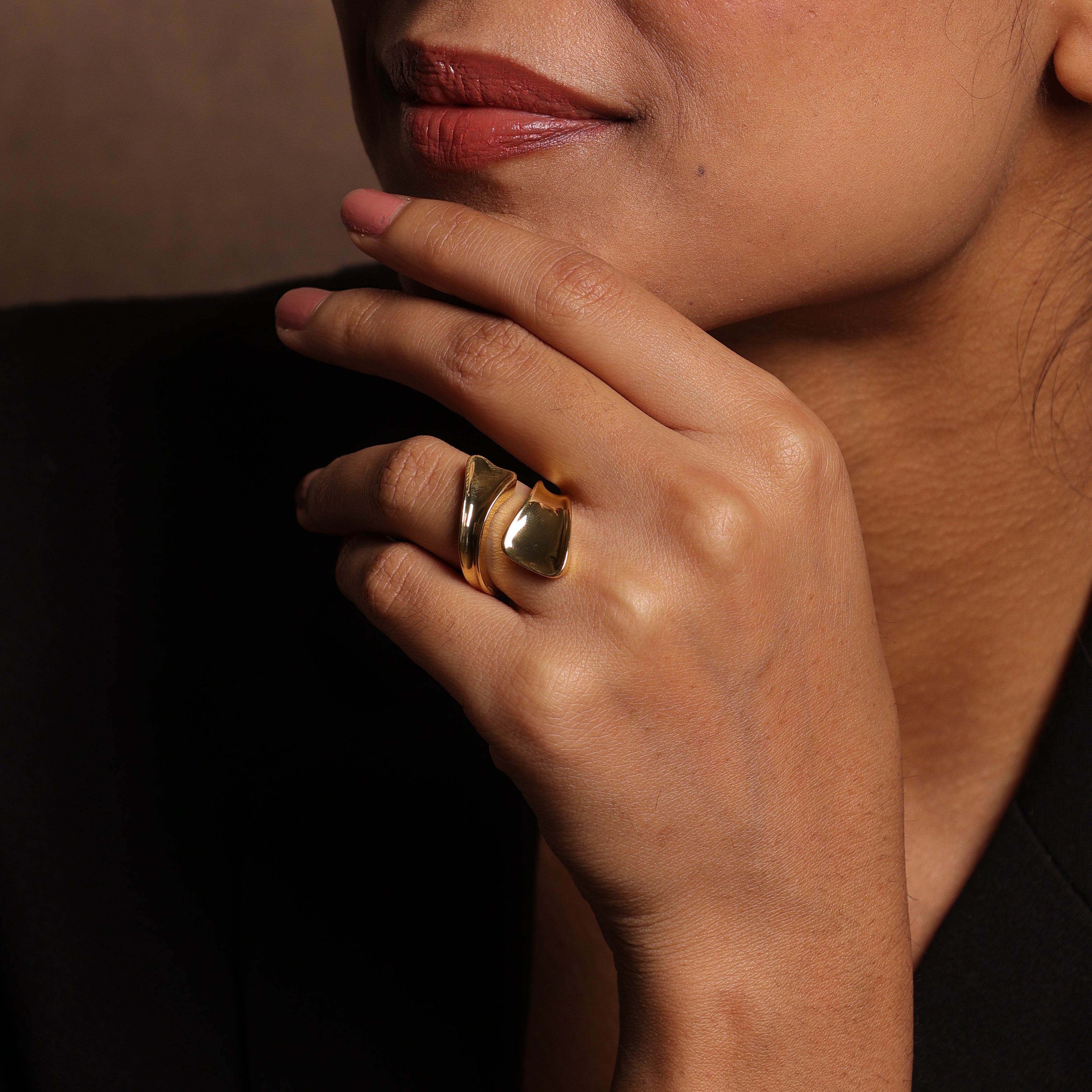 Golden Twirl Ring