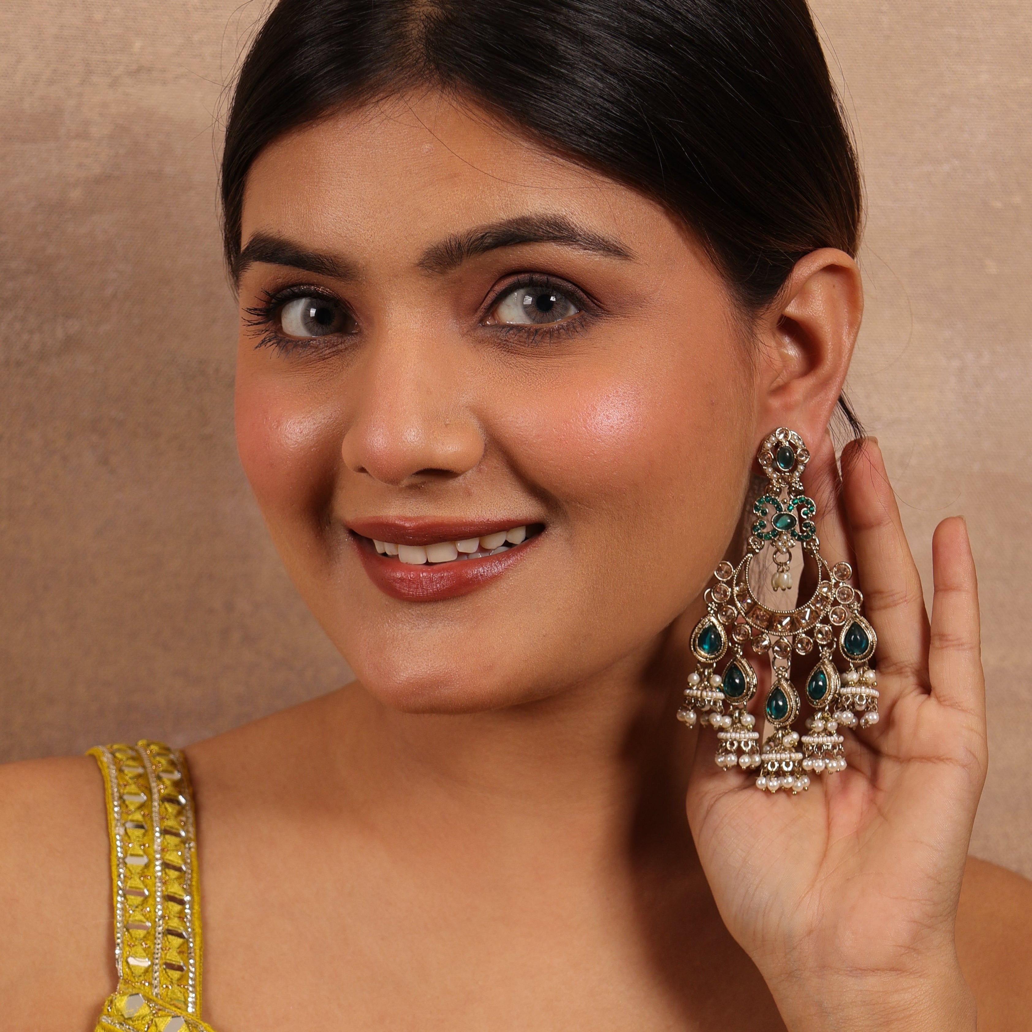 Shahi Sheen Chandbali