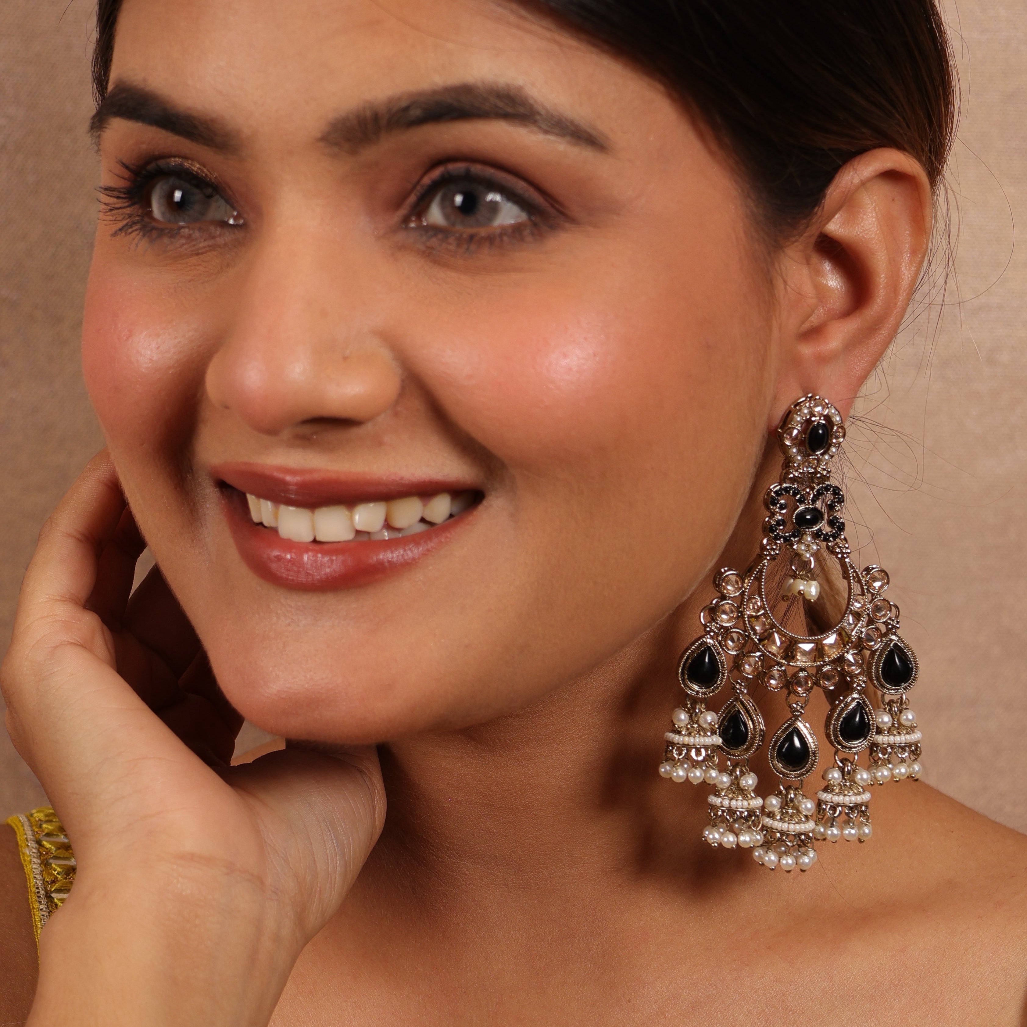 Shahi Sheen Chandbali