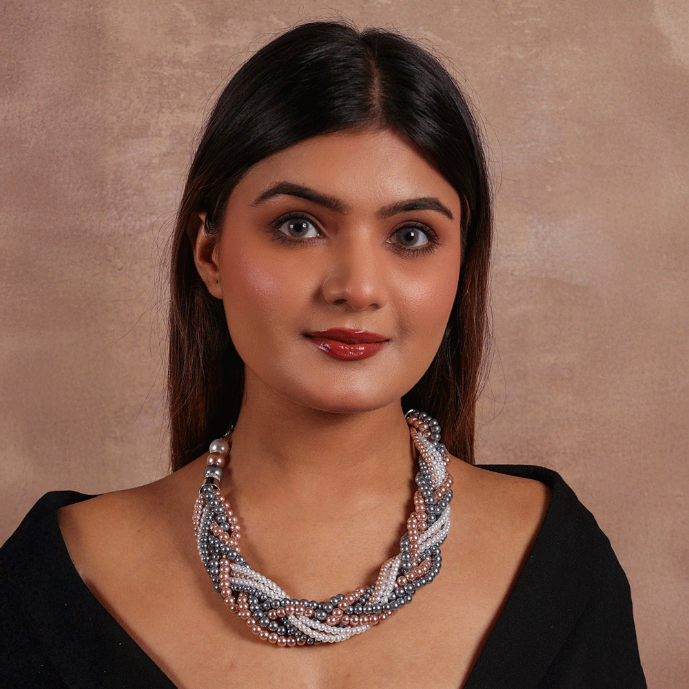 Braided pearl neckpiece